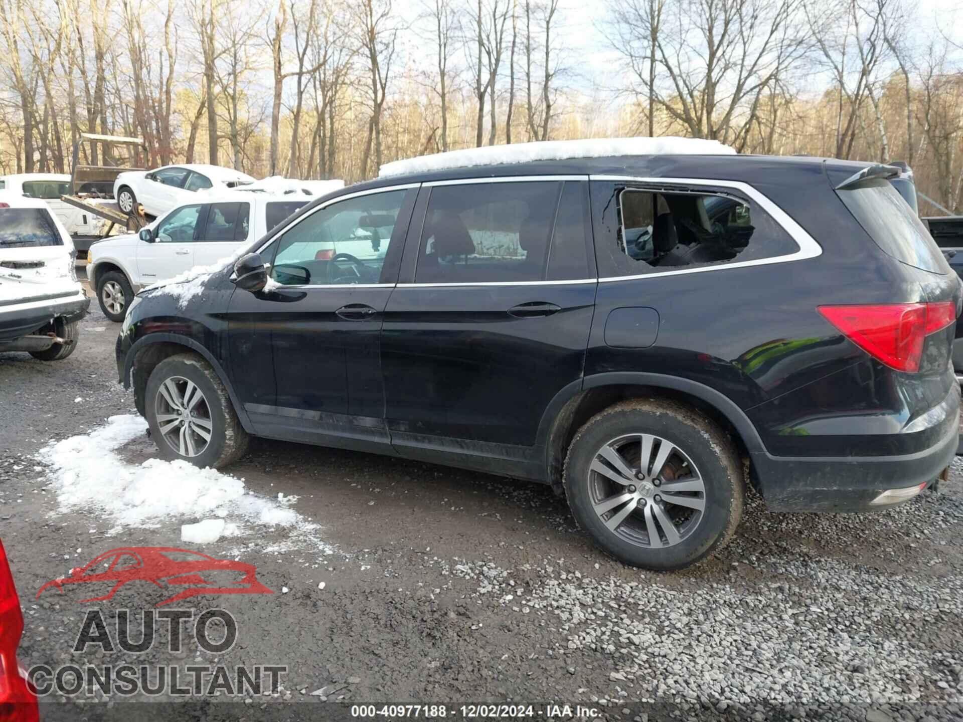 HONDA PILOT 2017 - 5FNYF6H59HB091786
