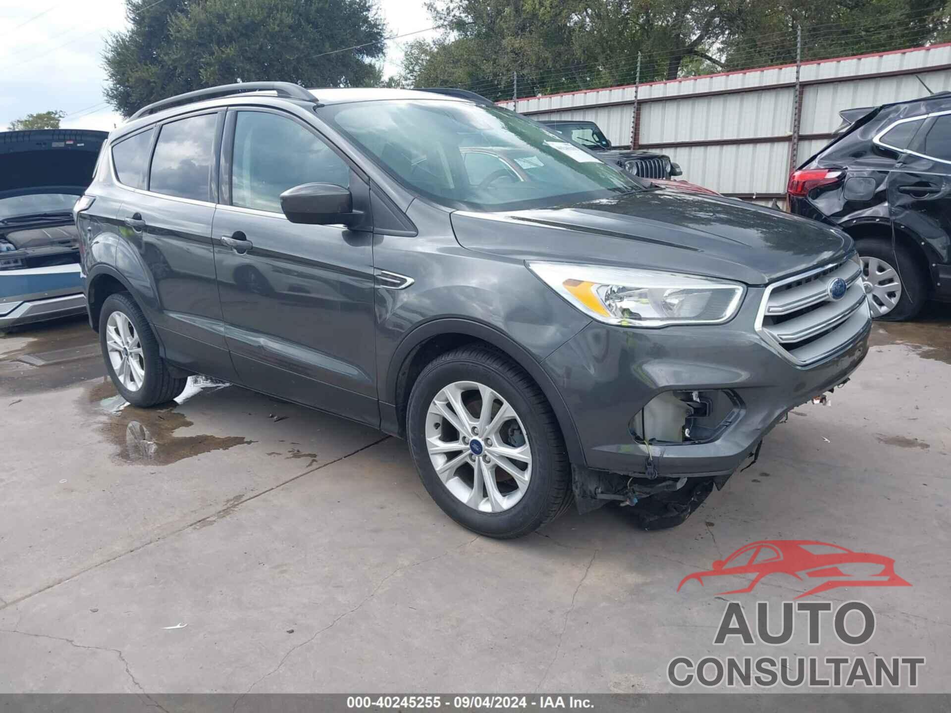 FORD ESCAPE 2018 - 1FMCU0GD1JUC38228