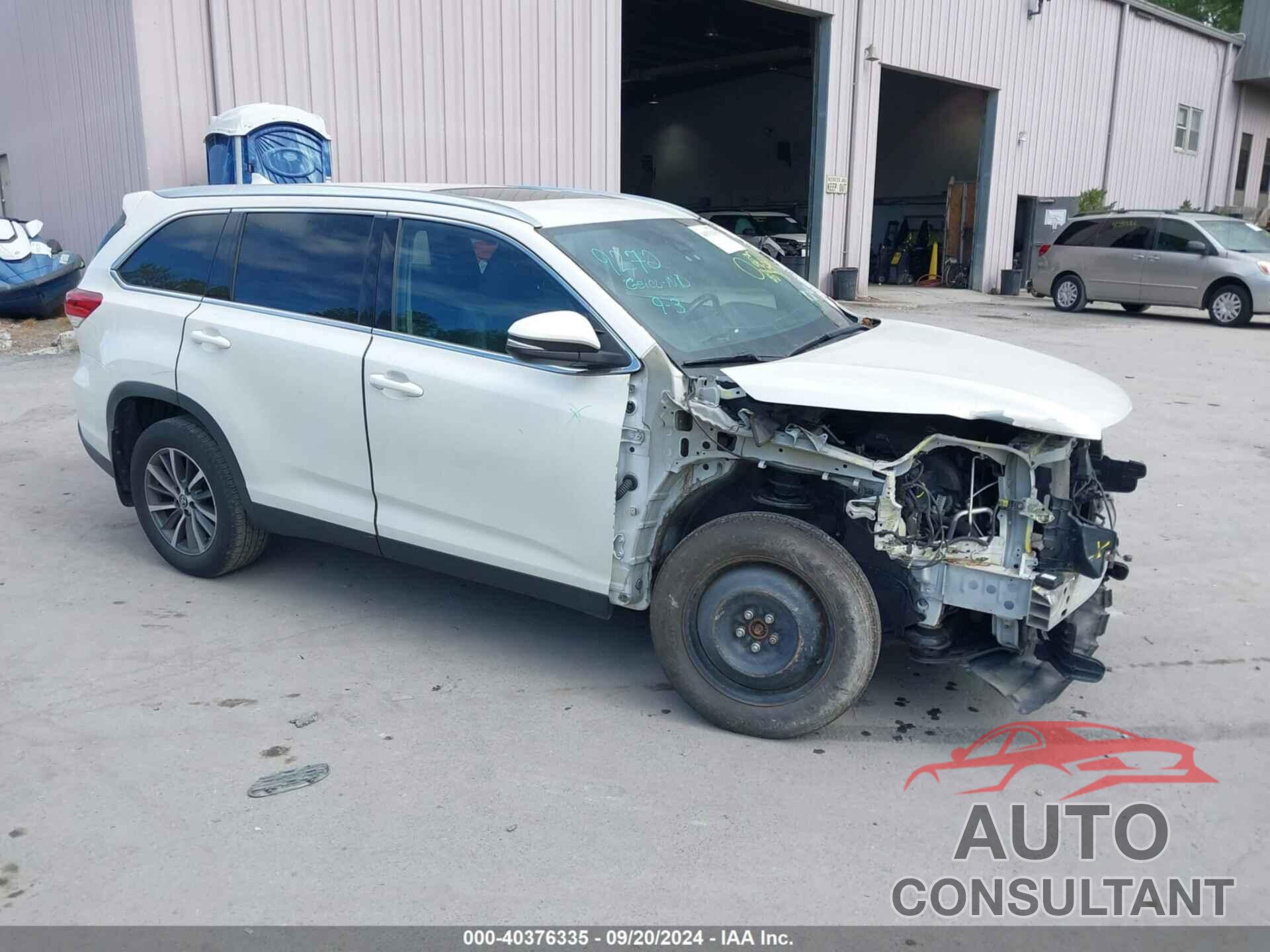 TOYOTA HIGHLANDER 2019 - 5TDJZRFH6KS934871