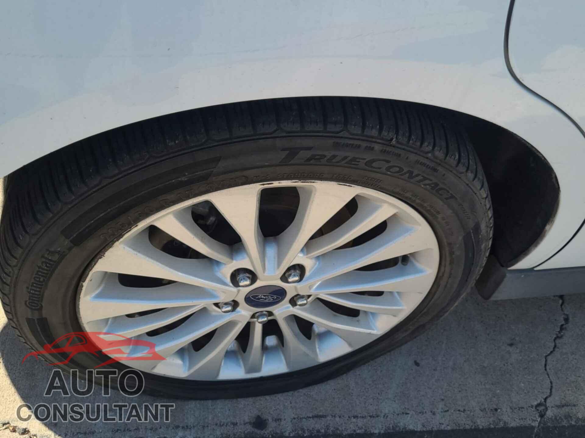 FORD C-MAX 2017 - 1FADP5AU7HL112774