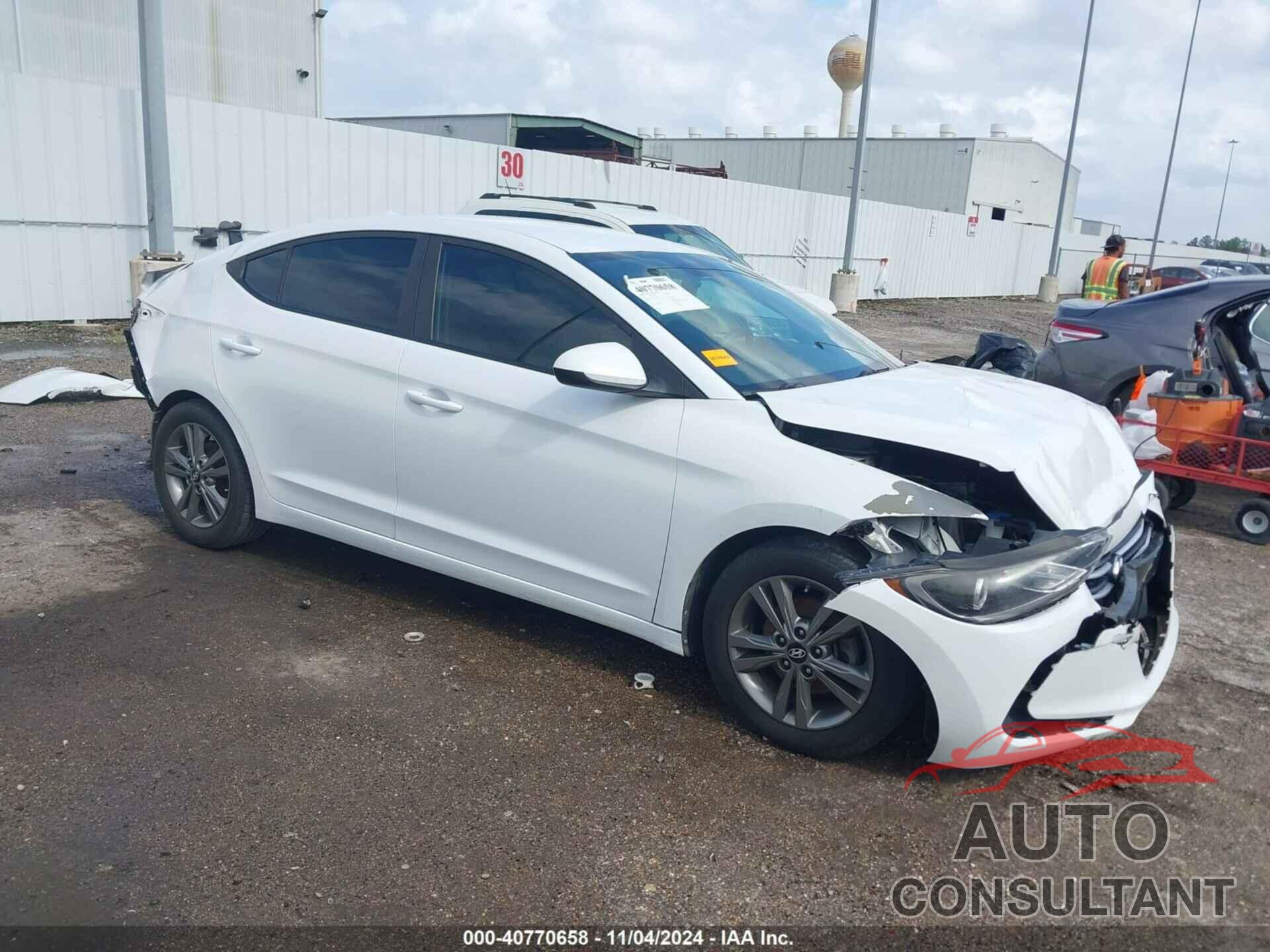 HYUNDAI ELANTRA 2018 - 5NPD84LF5JH225665