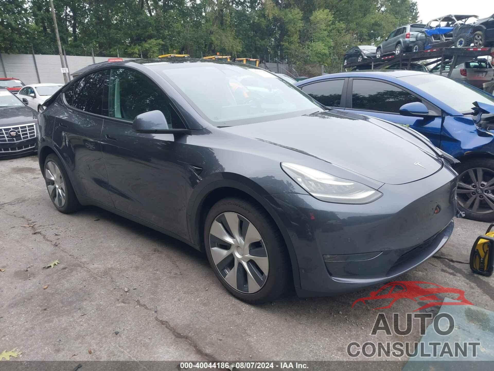 TESLA MODEL Y 2020 - 5YJYGDEE9LF031540