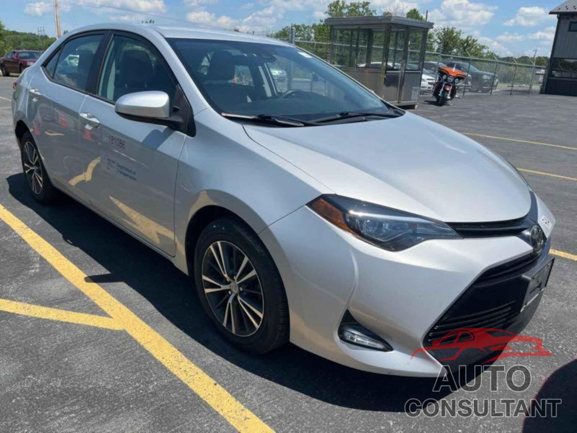 TOYOTA COROLLA 2018 - 2T1BURHEXJC099841