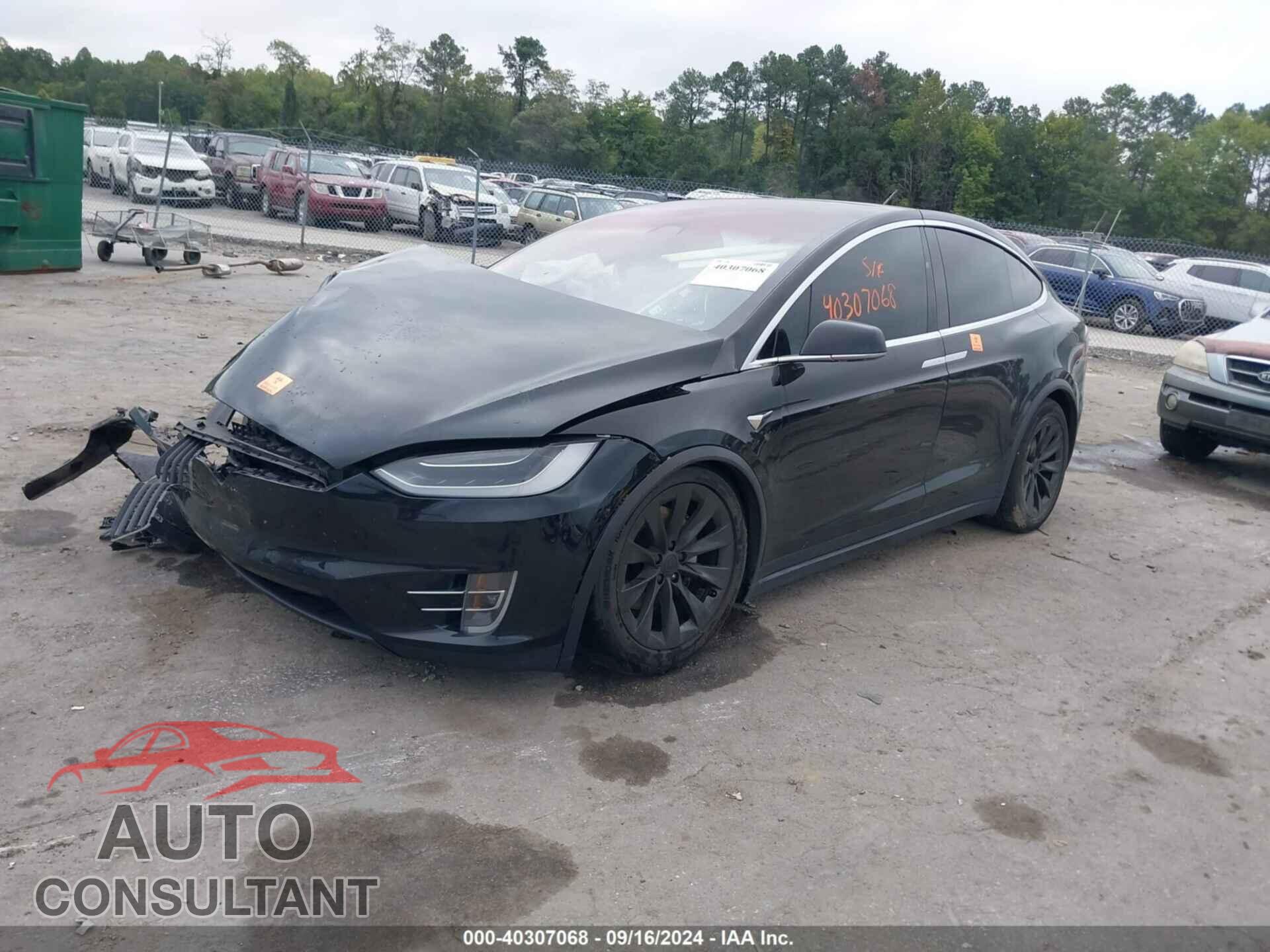 TESLA MODEL X 2017 - 5YJXCDE28HF051976
