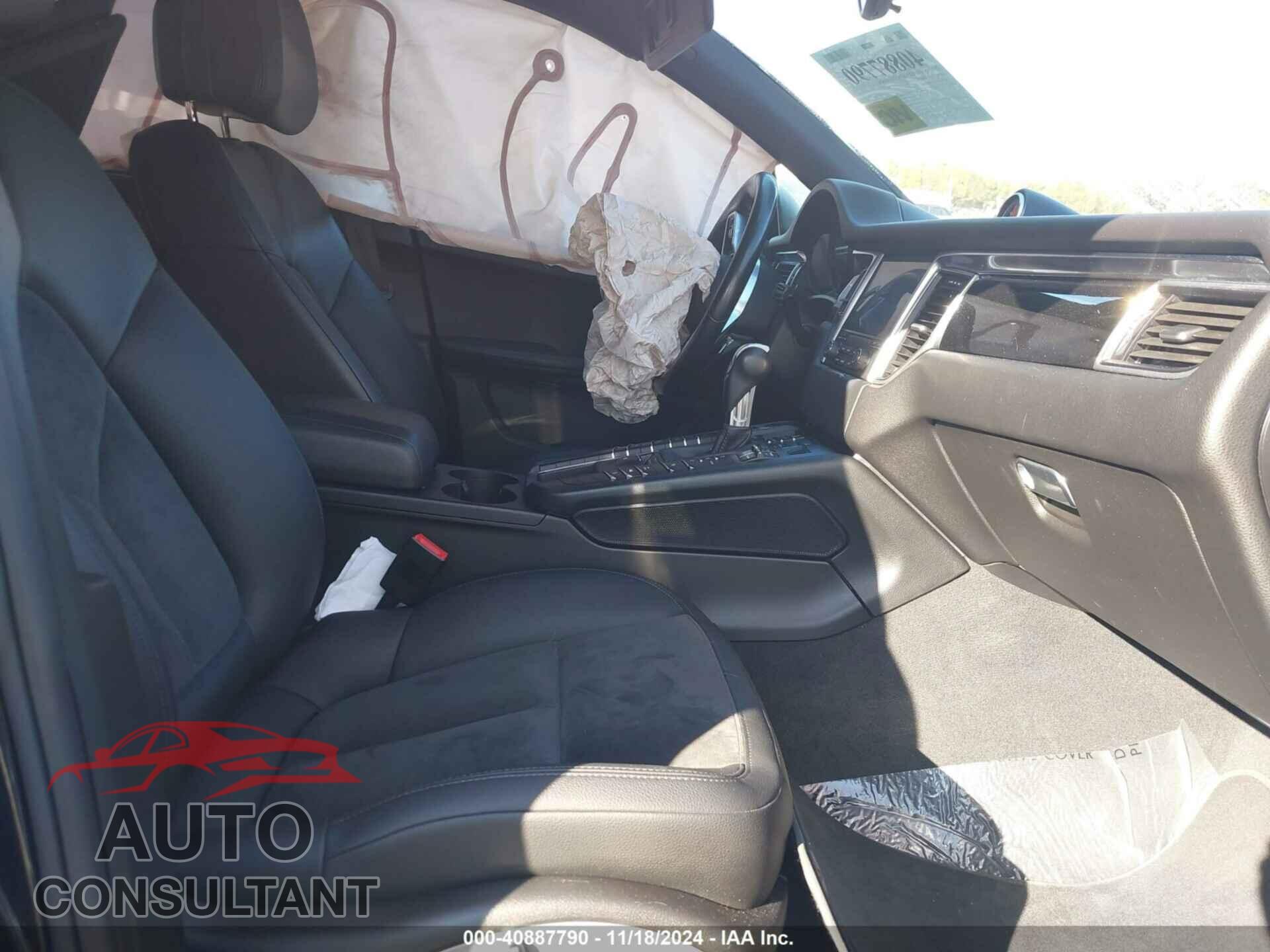 PORSCHE MACAN 2018 - WP1AA2A51JLB03644