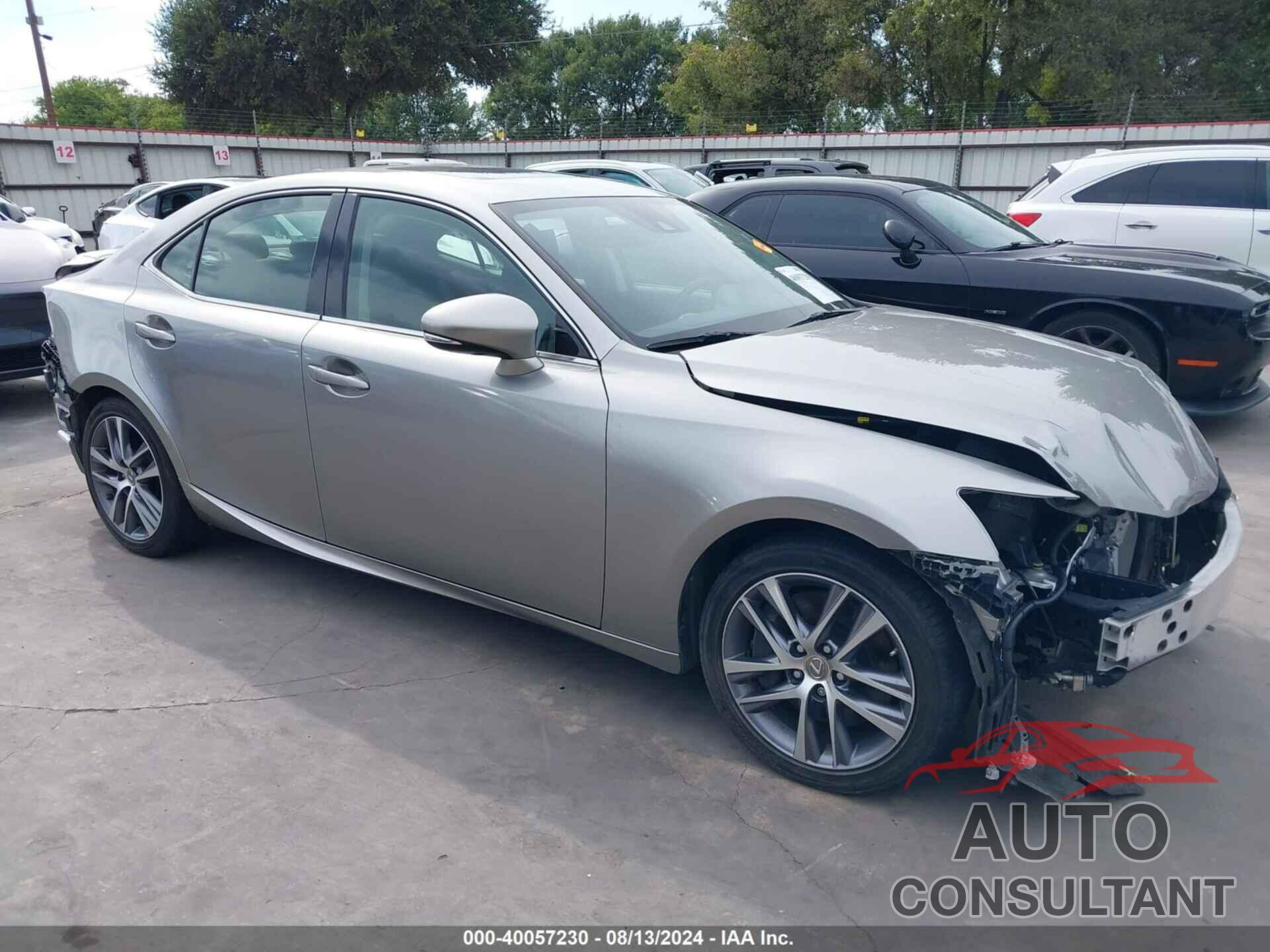 LEXUS IS 300 2018 - JTHBA1D21J5080595