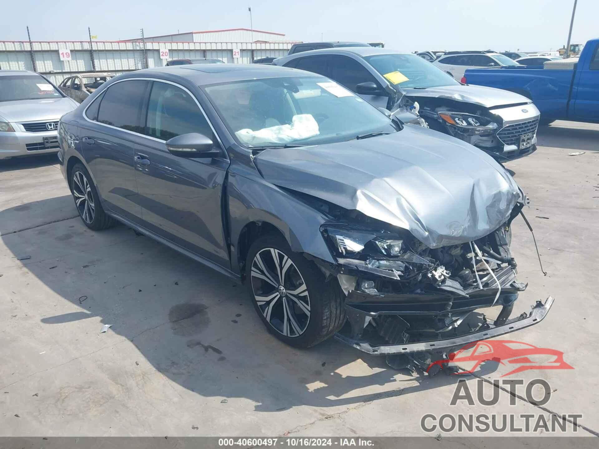 VOLKSWAGEN PASSAT 2021 - 1VWSA7A33MC014967