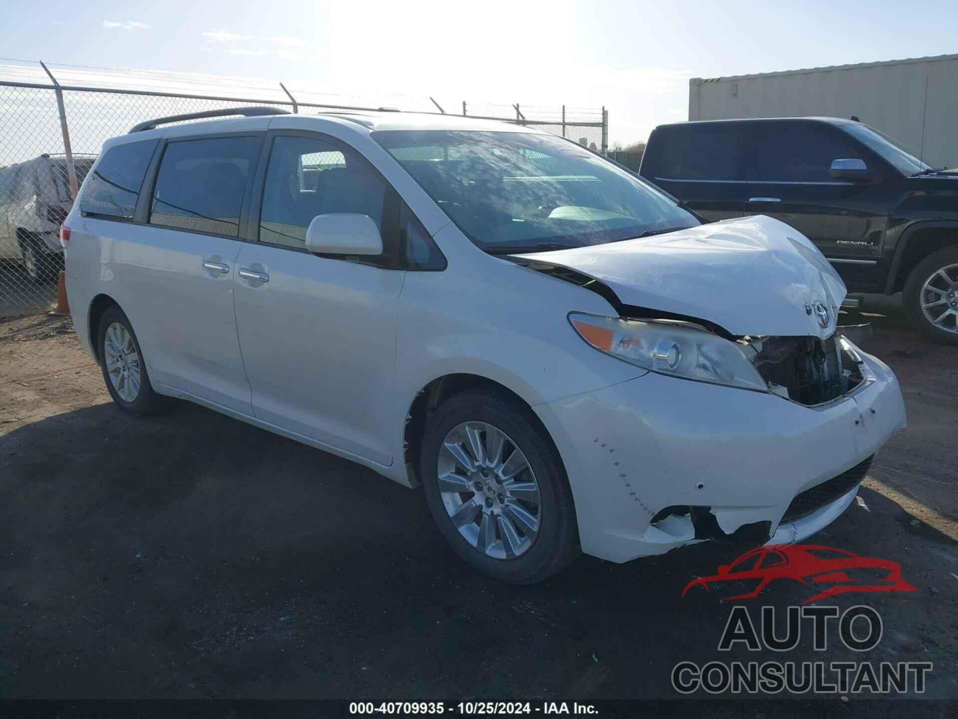 TOYOTA SIENNA 2011 - 5TDDK3DC8BS002290