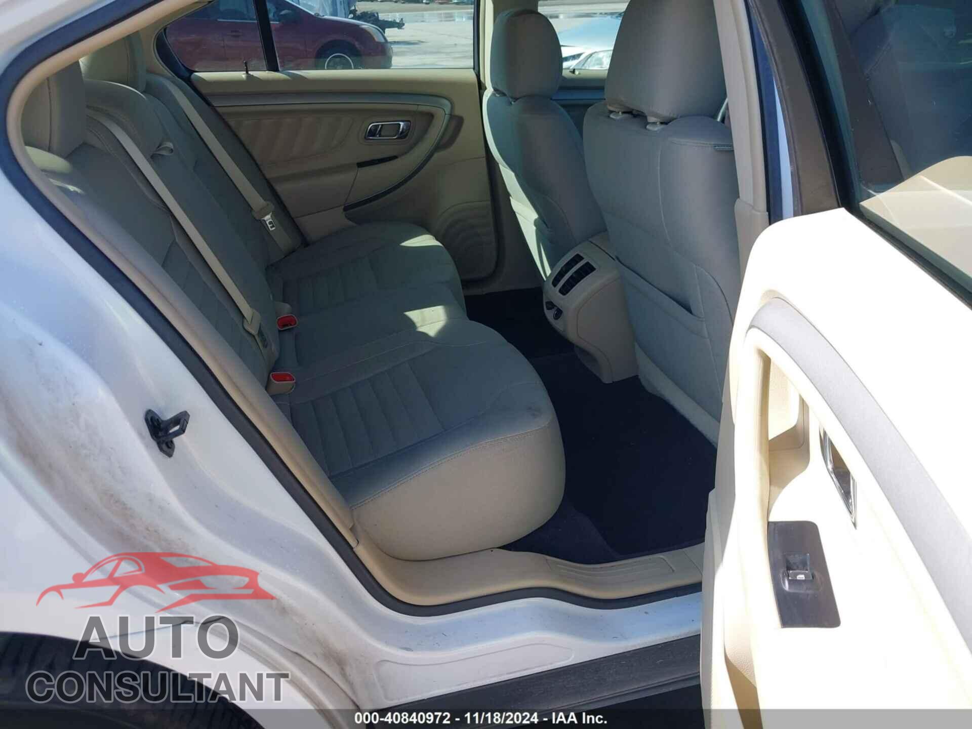 FORD TAURUS 2017 - 1FAHP2D83HG140028