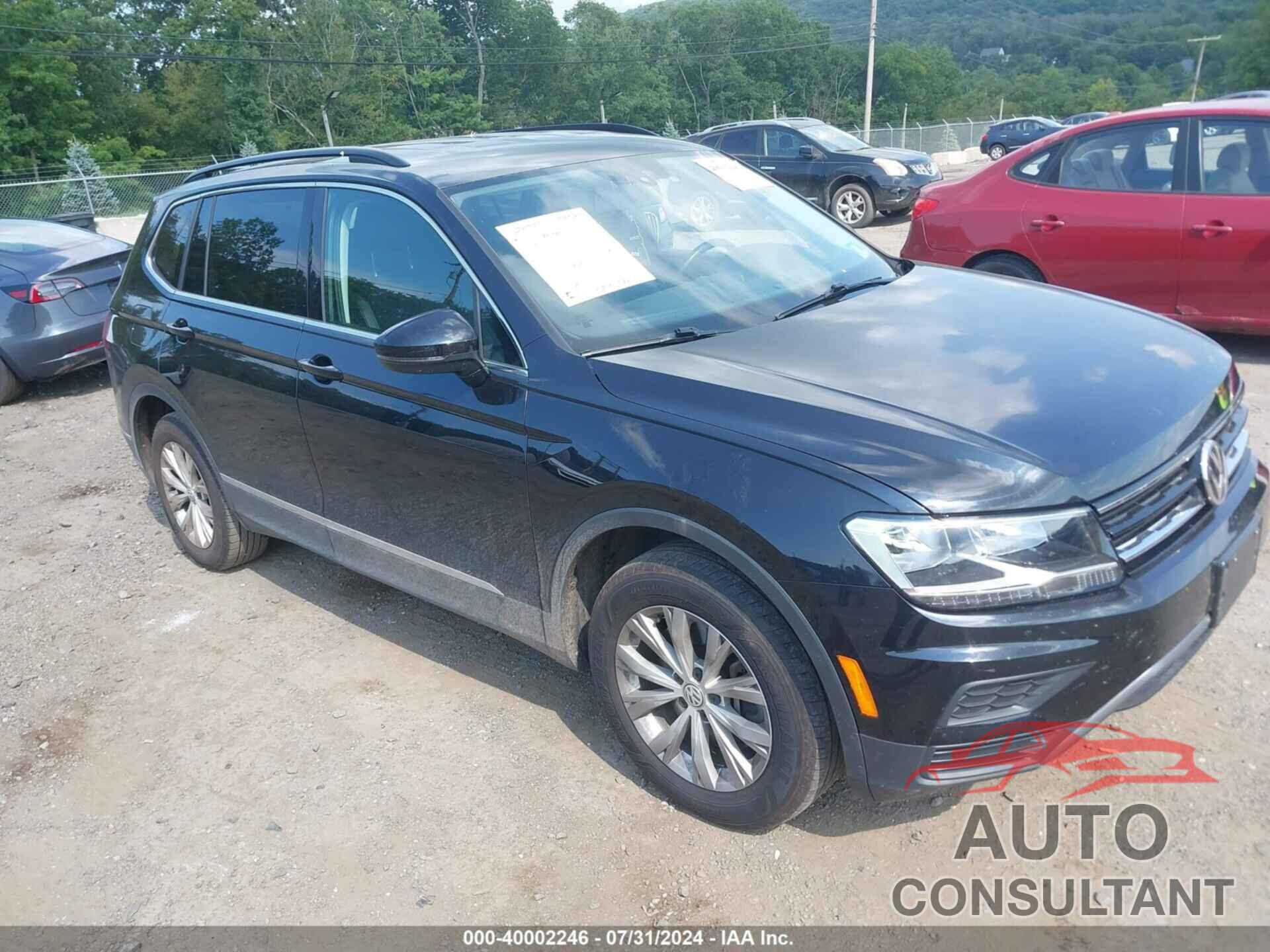 VOLKSWAGEN TIGUAN 2018 - 3VV2B7AX3JM151146