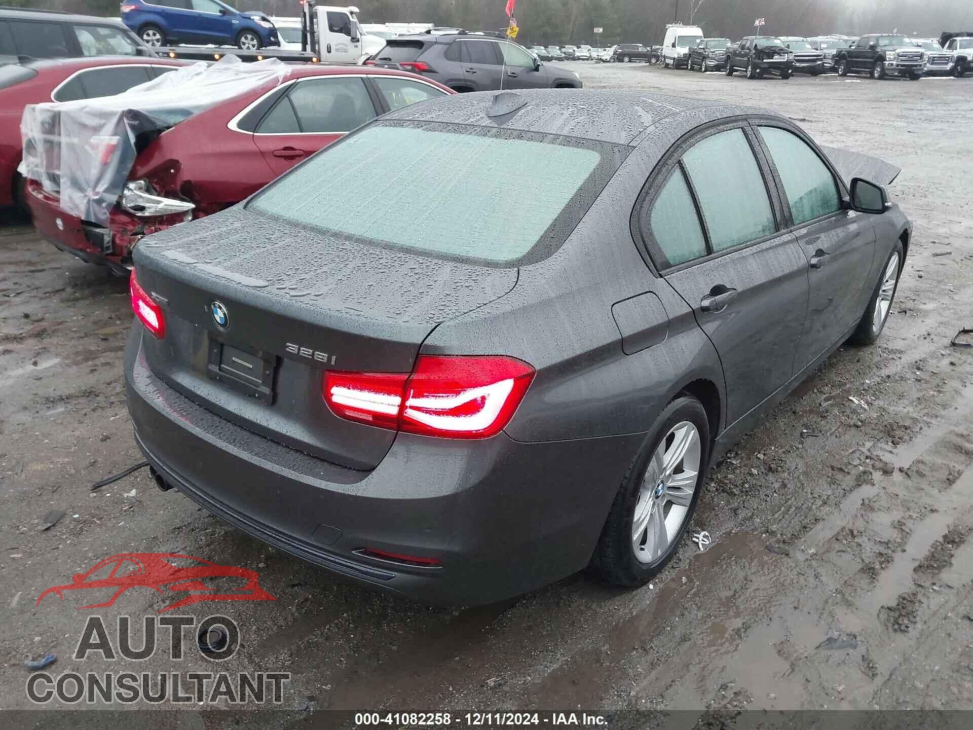 BMW 328I 2016 - WBA8E3G59GNU02424