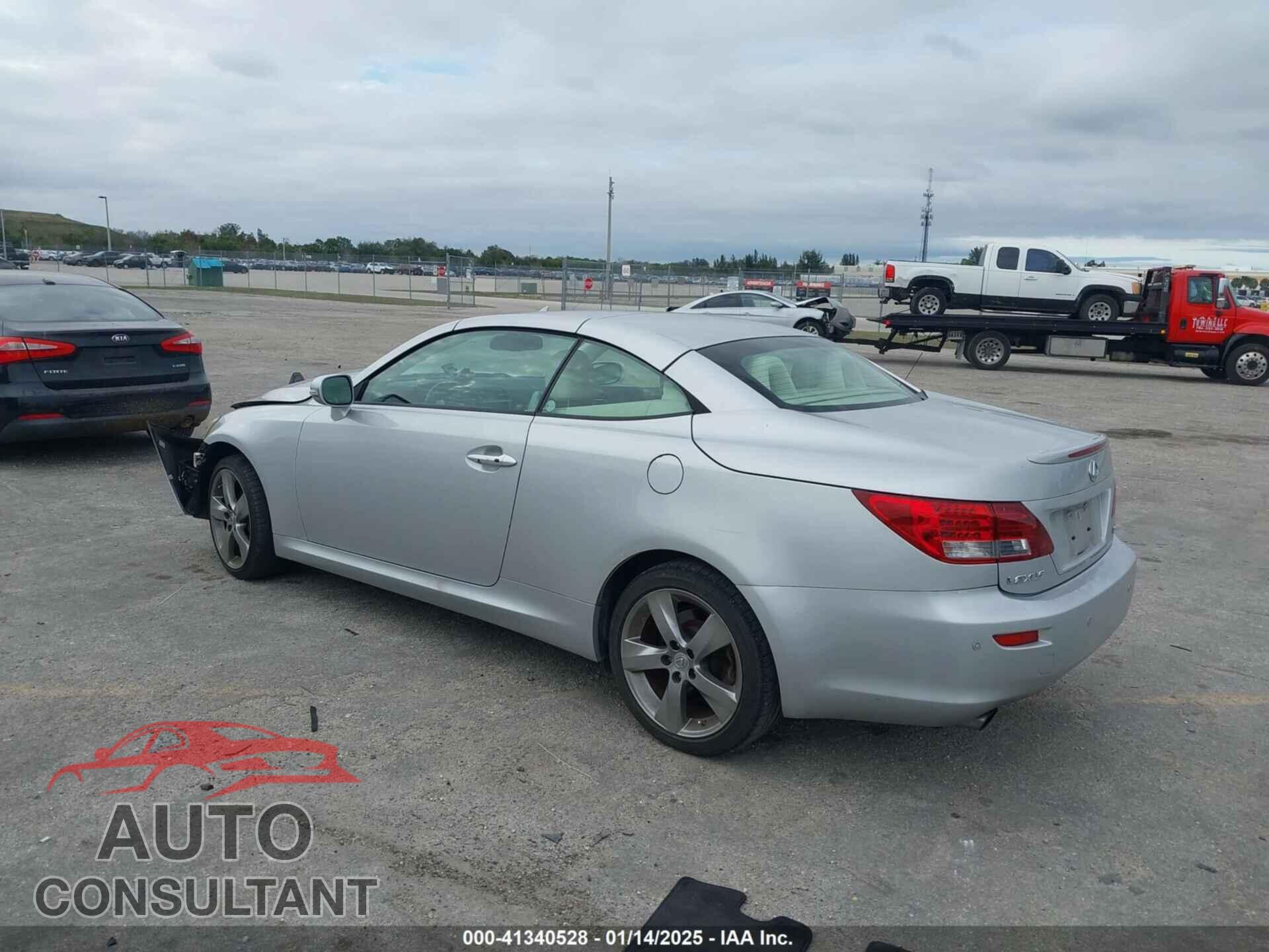 LEXUS IS 250C 2010 - JTHFF2C22A2509853