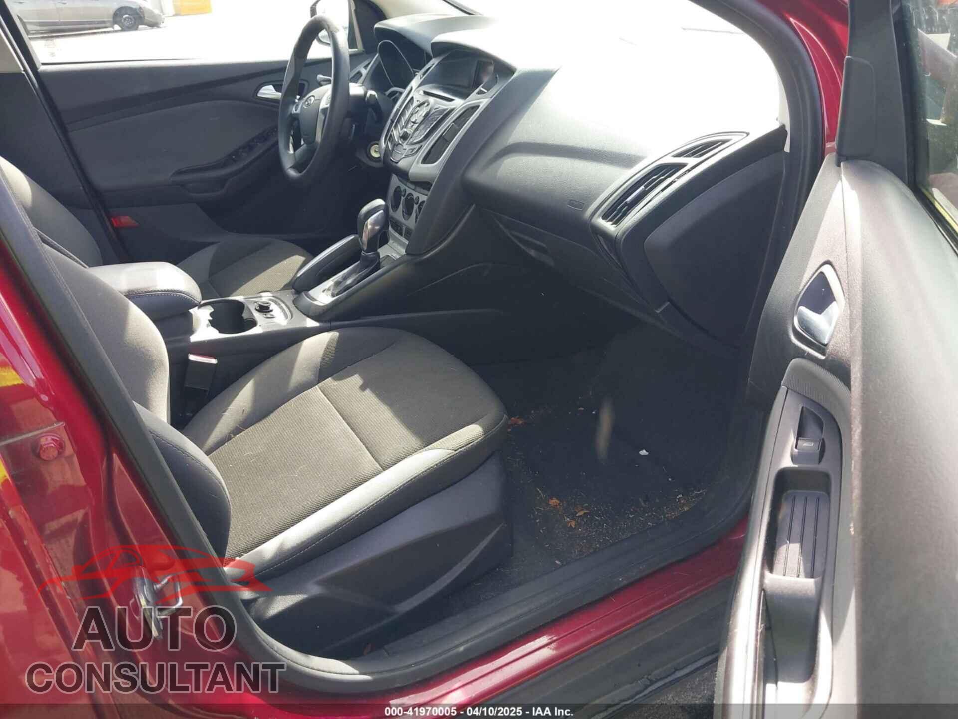FORD FOCUS 2013 - 1FADP3F28DL171077