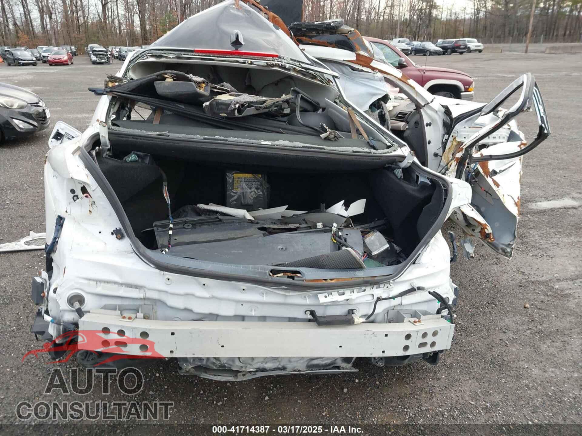 LEXUS LS 460 2014 - JTHCL5EF0E5022958