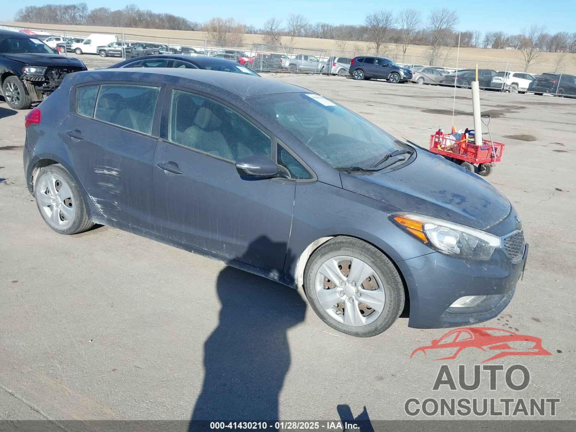 KIA FORTE 5-DOOR 2016 - KNAFK5A81G5621683