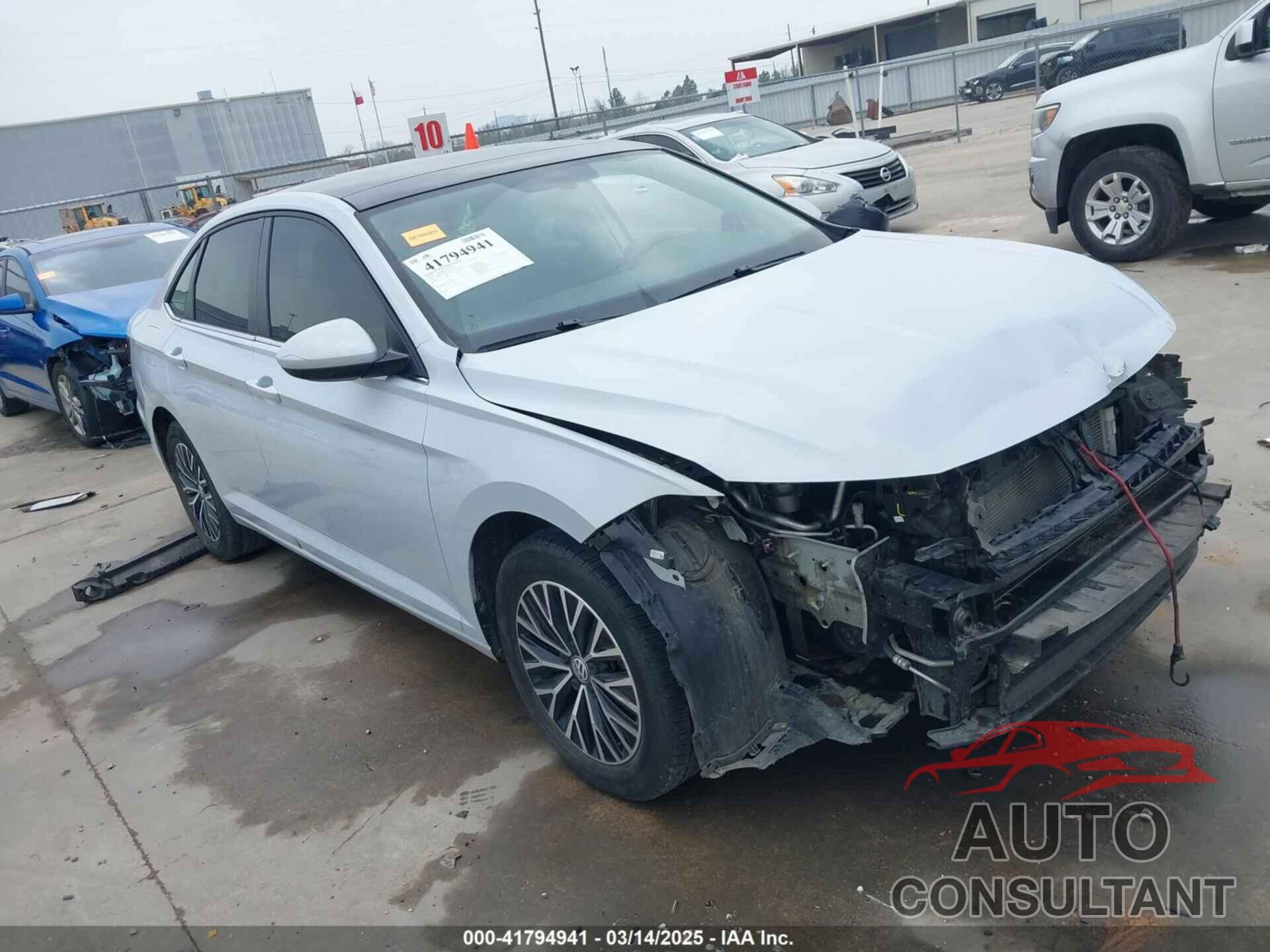 VOLKSWAGEN JETTA 2019 - 3VWCB7BUXKM141770