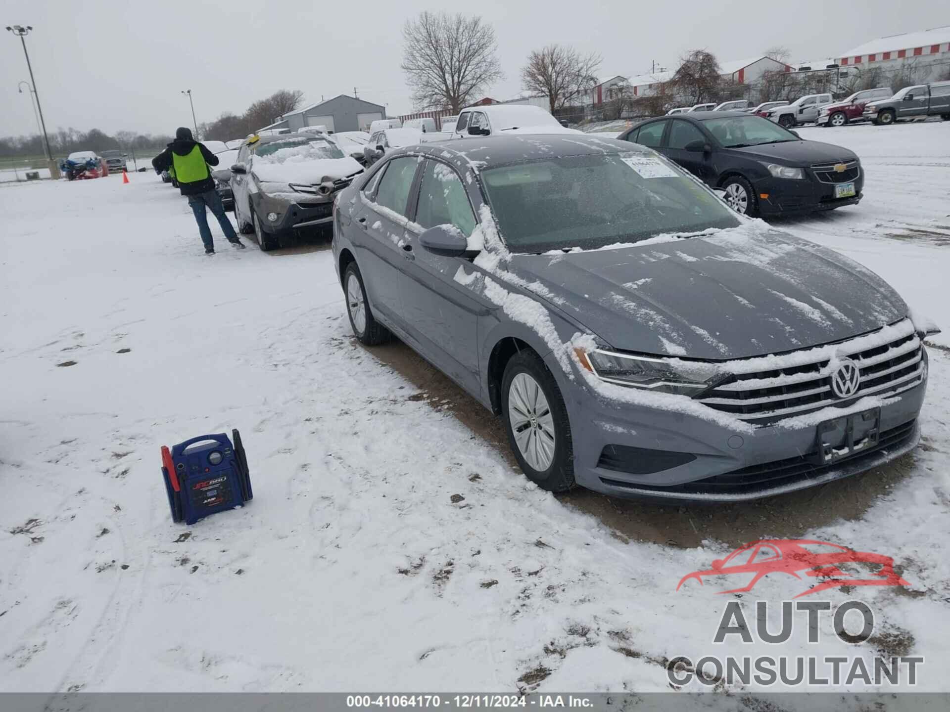 VOLKSWAGEN JETTA 2019 - 3VWCB7BU3KM236168