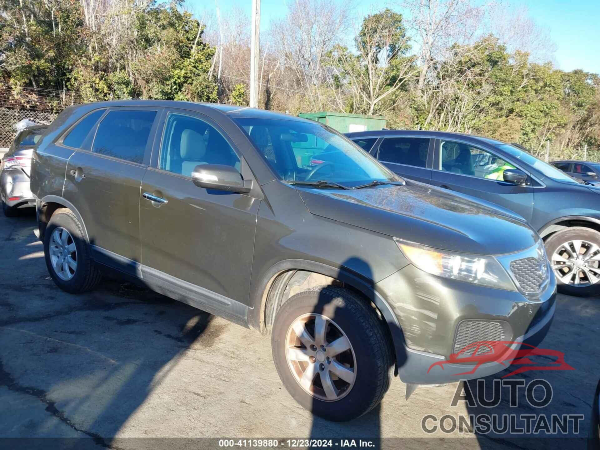 KIA SORENTO 2012 - 5XYKT3A15CG195519