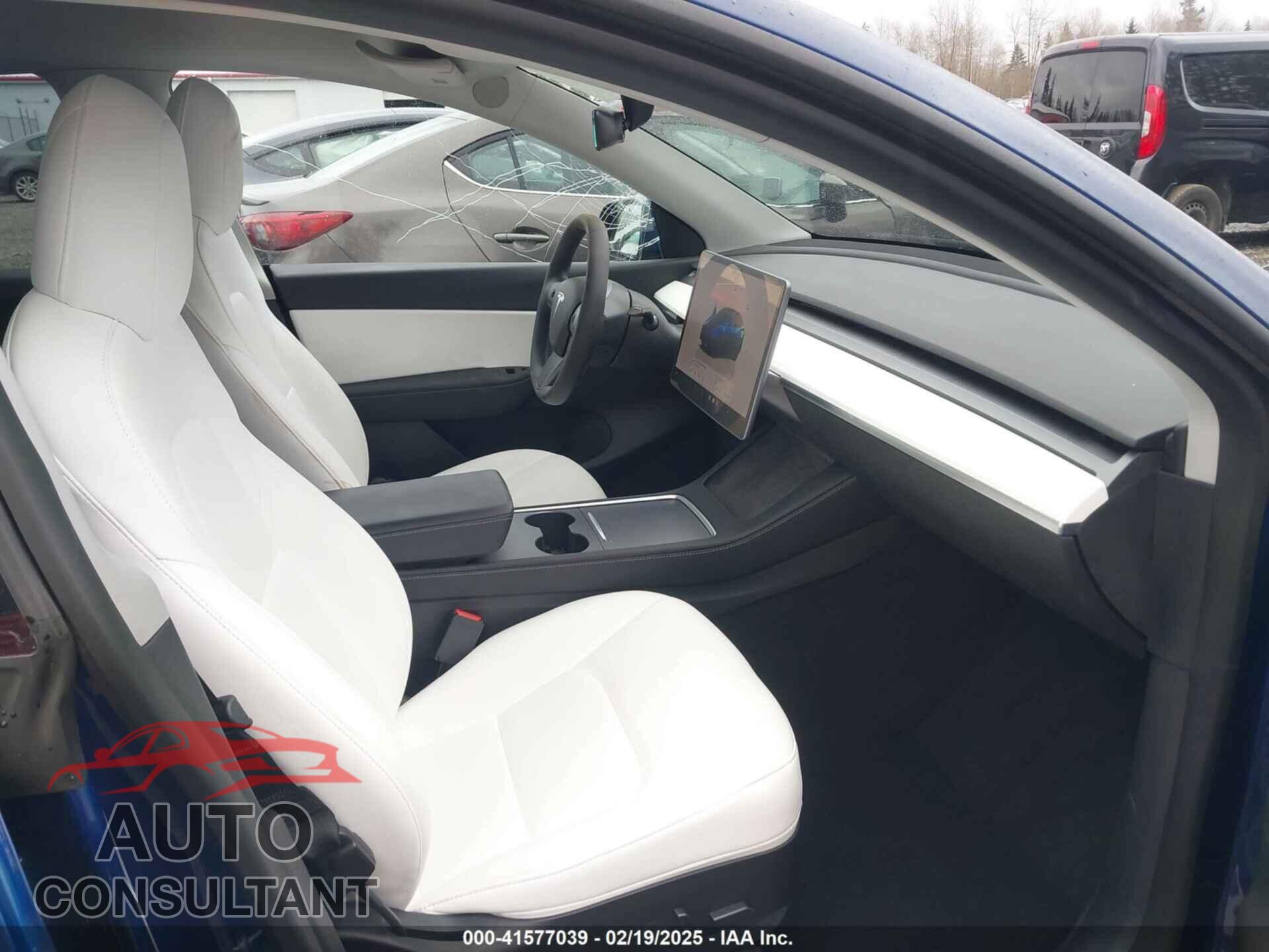 TESLA MODEL Y 2022 - 7SAYGDEF2NF404819