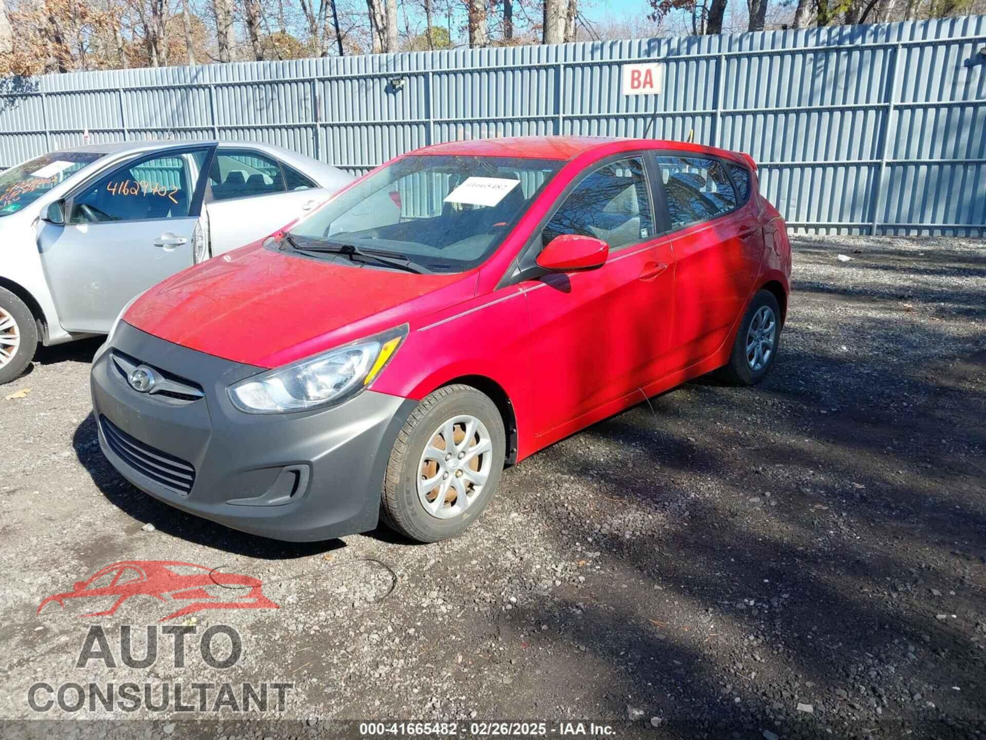 HYUNDAI ACCENT 2013 - KMHCT5AE5DU105655