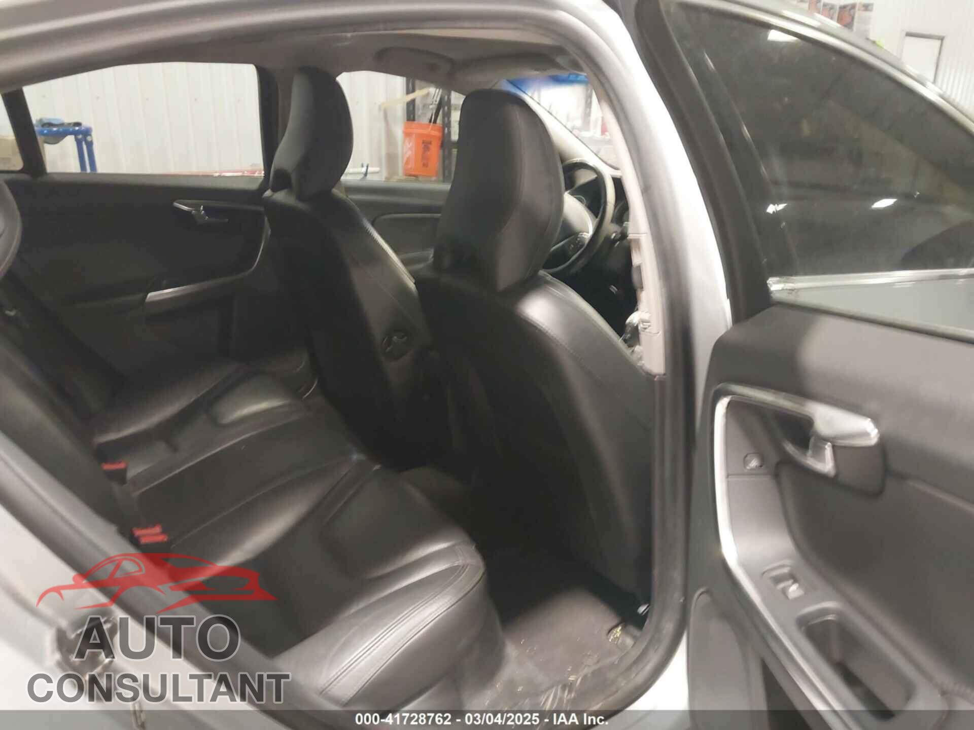 VOLVO S60 2013 - YV1612FH2D2174916