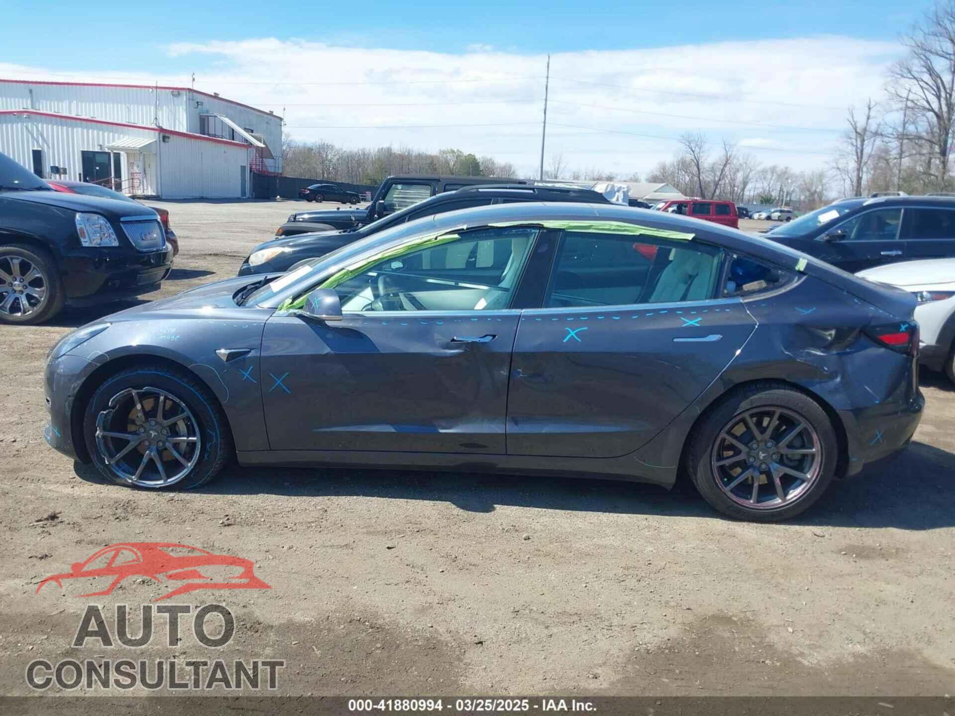 TESLA MODEL 3 2020 - 5YJ3E1EA2LF634566