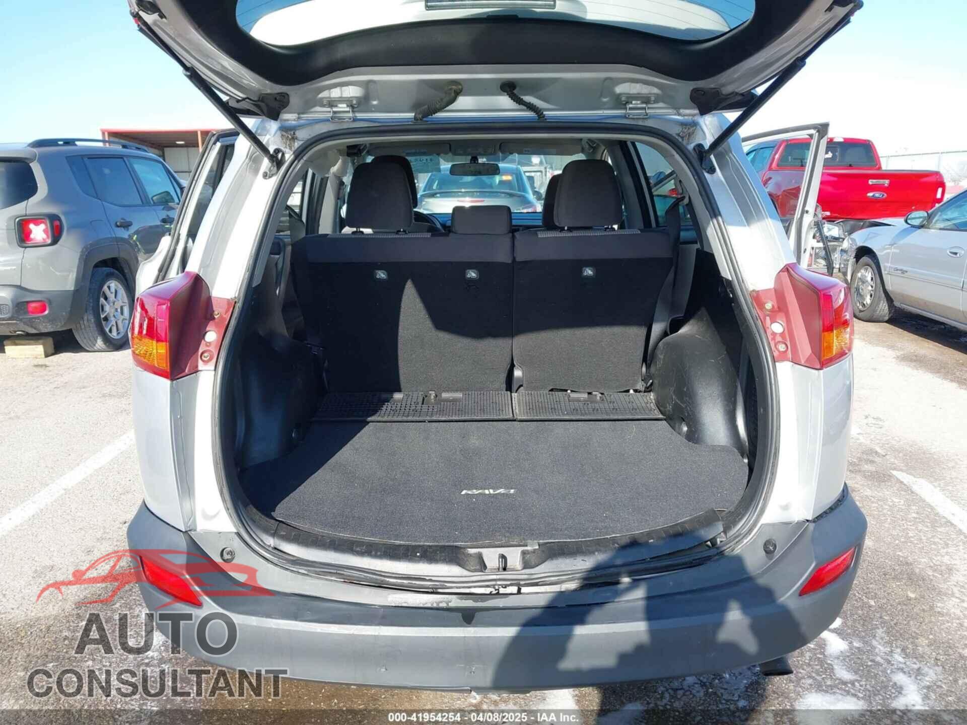 TOYOTA RAV4 2015 - 2T3ZFREV2FW203281