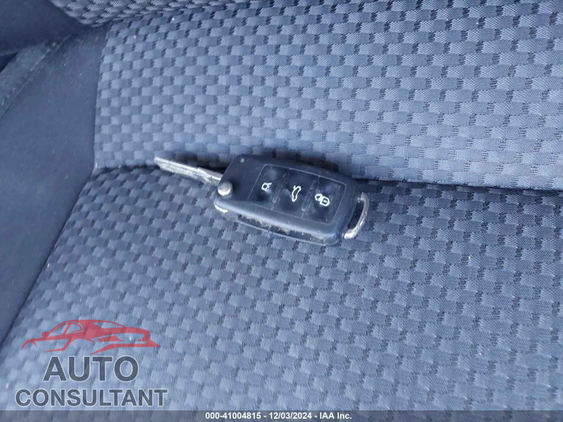 VOLKSWAGEN PASSAT 2014 - 1VWAP7A30EC008863