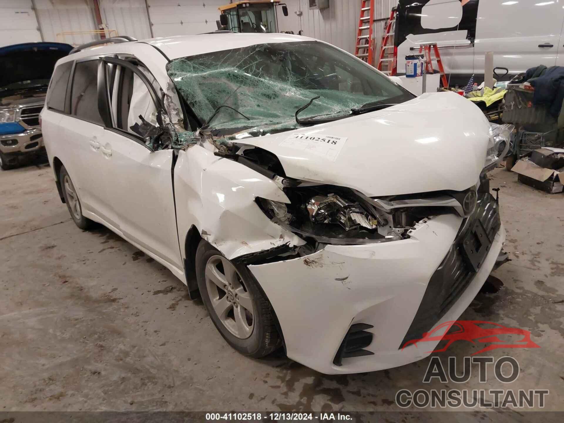 TOYOTA SIENNA 2020 - 5TDKZ3DC5LS044937