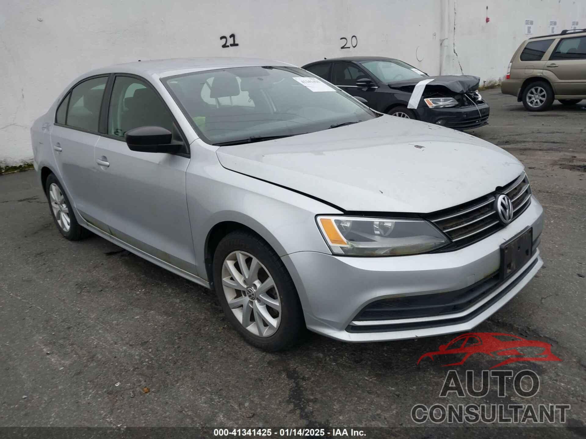 VOLKSWAGEN JETTA 2015 - 3VWD17AJ7FM301656