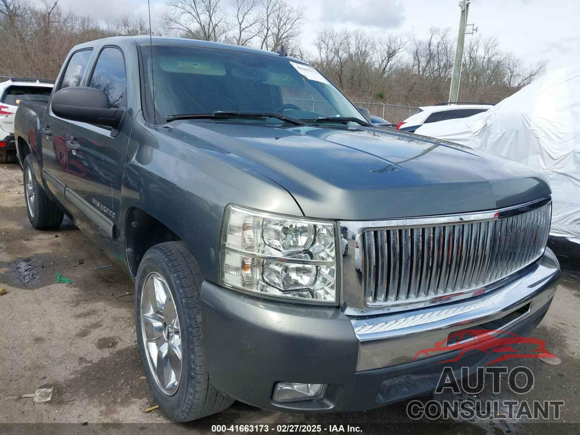 CHEVROLET SILVERADO 1500 2011 - 3GCPCSE06BG145567