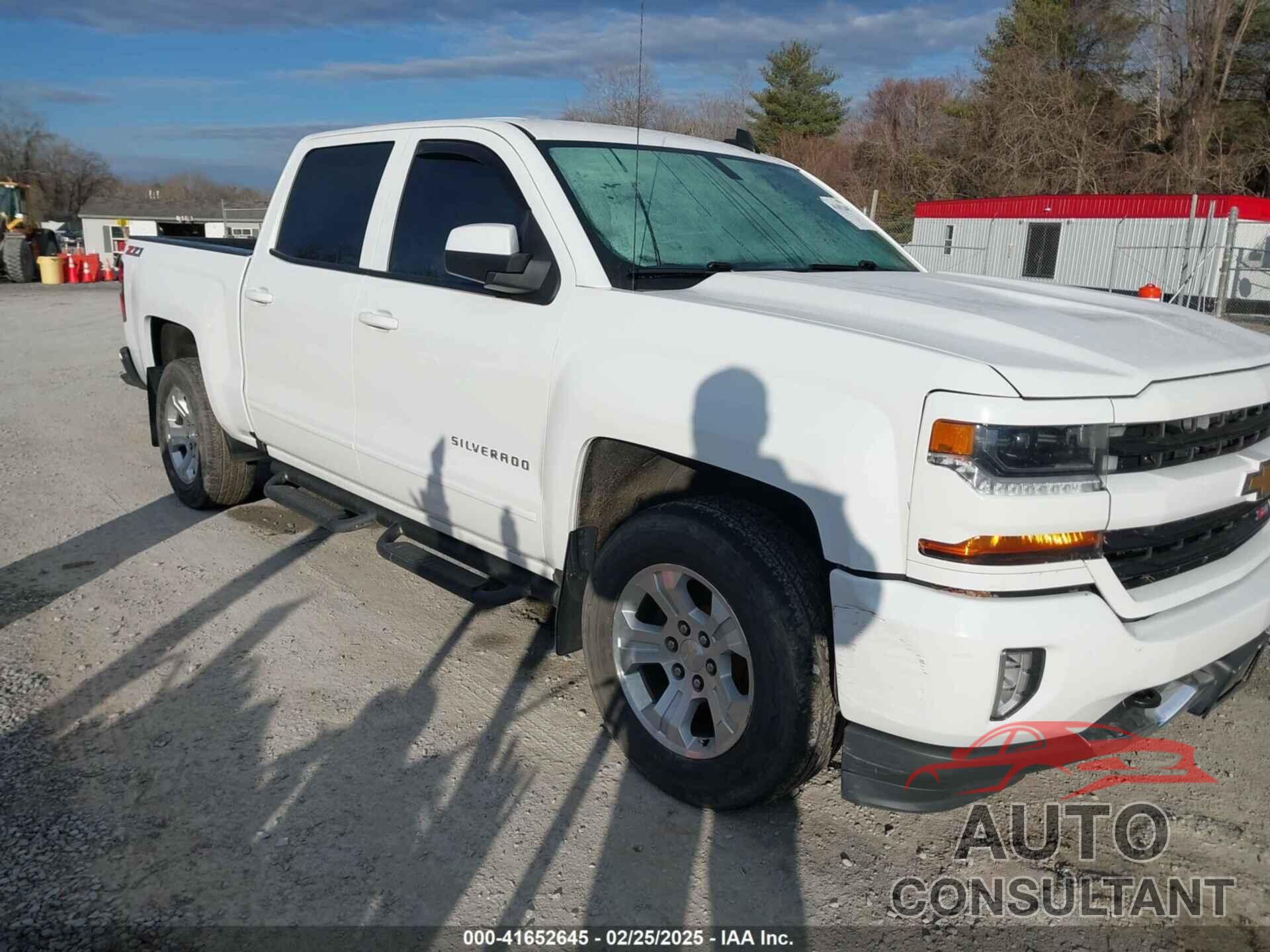 CHEVROLET SILVERADO 1500 2017 - 3GCUKREC3HG231842