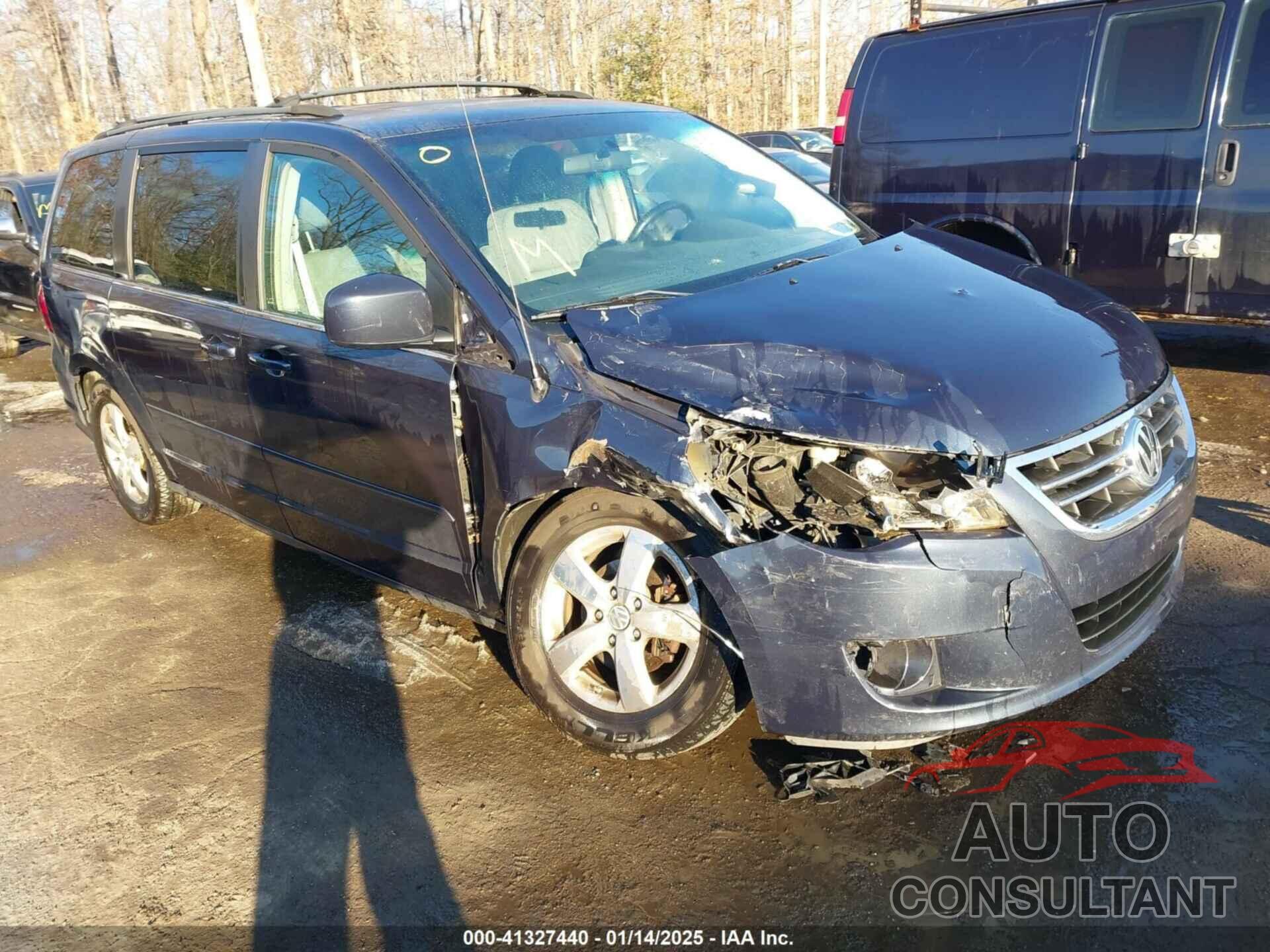 VOLKSWAGEN ROUTAN 2009 - 2V8HW34129R582499