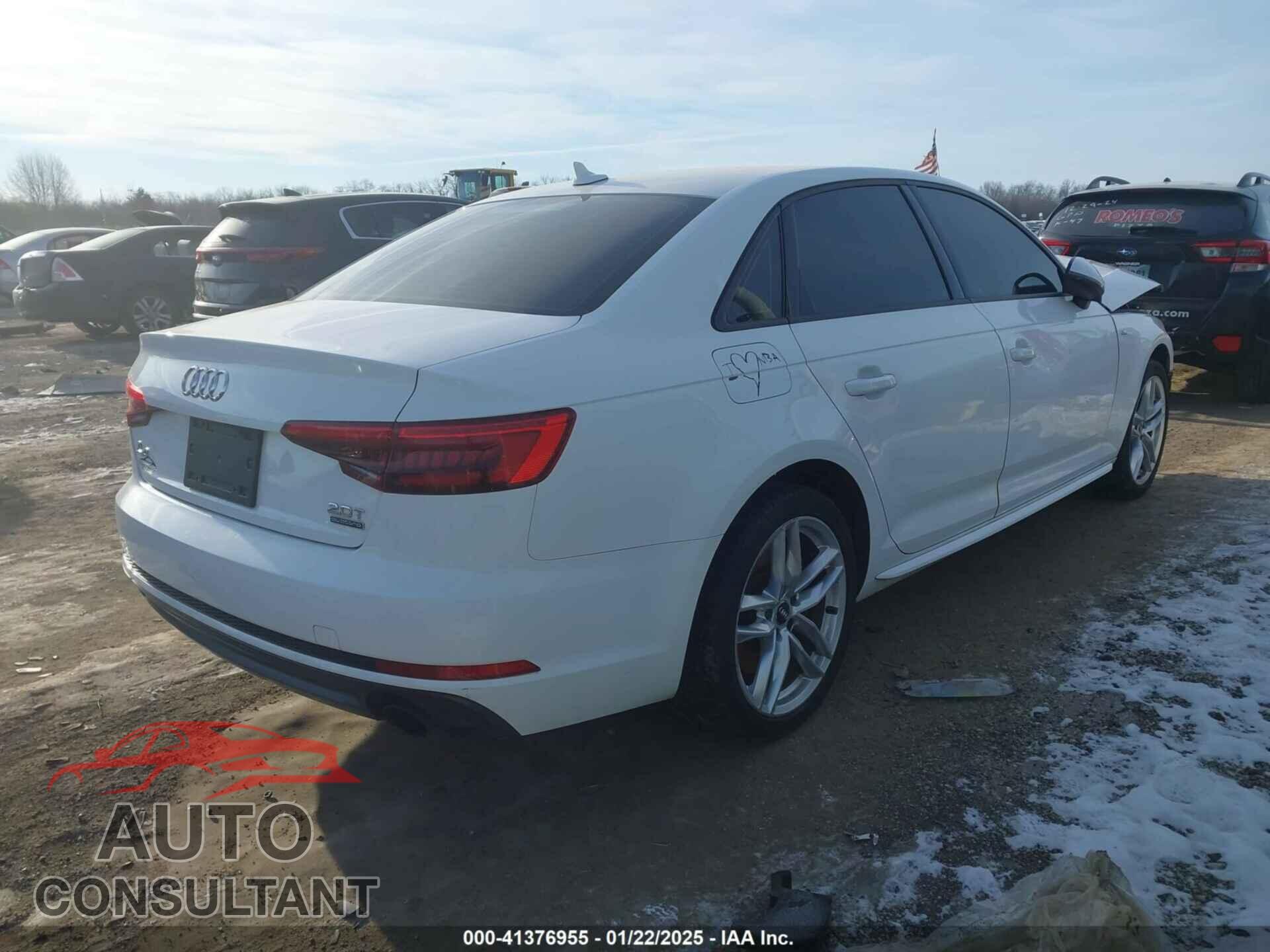 AUDI A4 2017 - WAUDNAF46HN056300