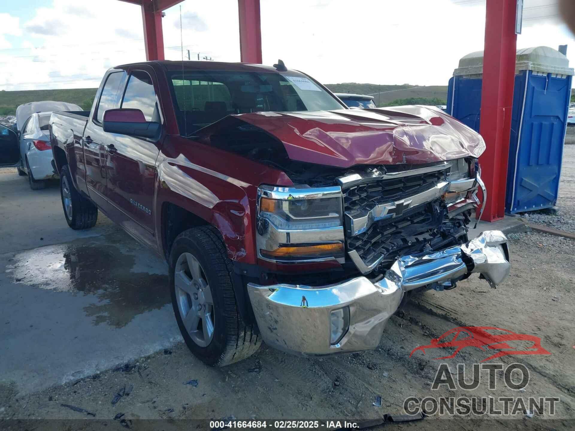 CHEVROLET SILVERADO 1500 2017 - 1GCRCREC5HZ271150