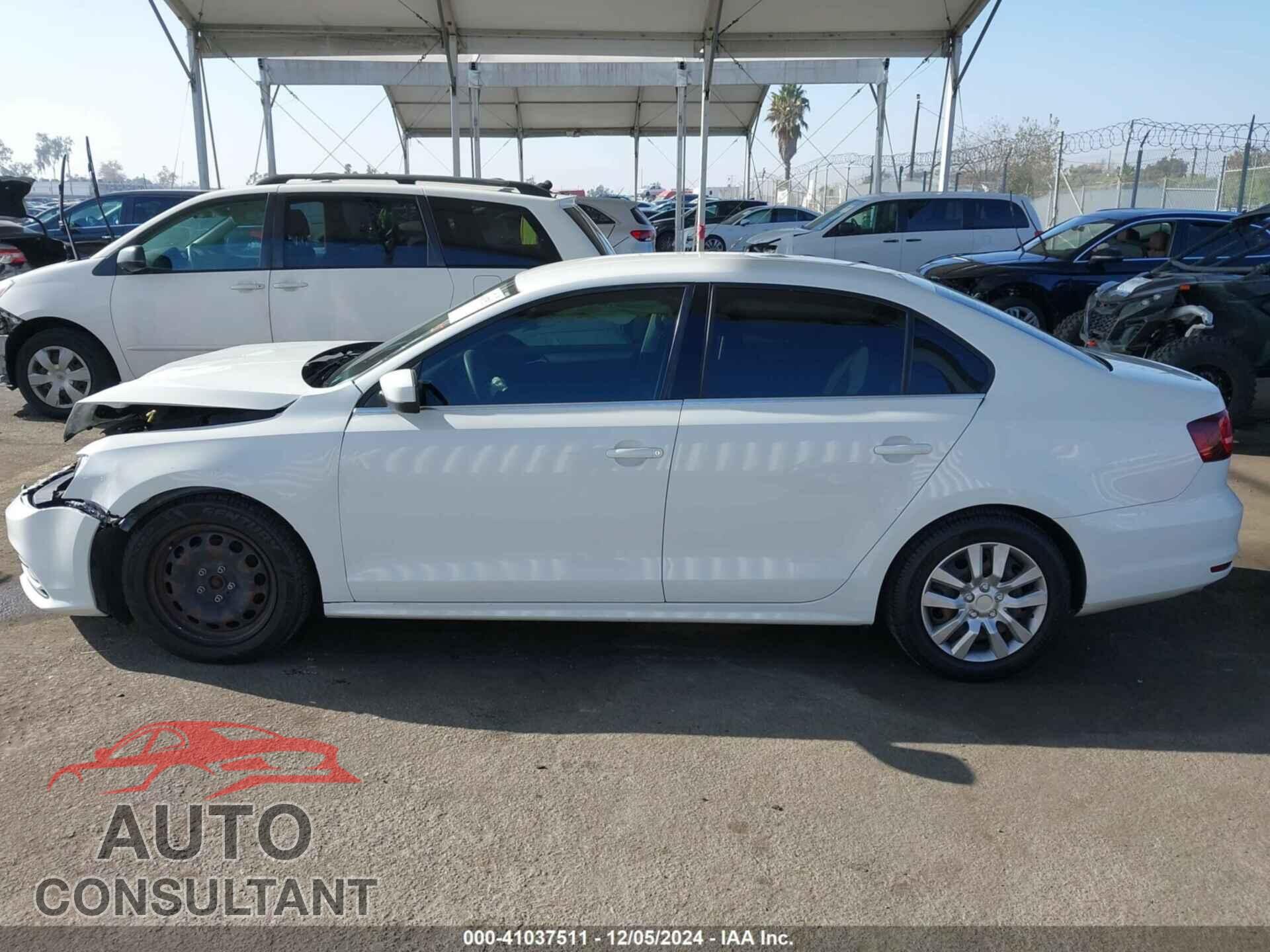 VOLKSWAGEN JETTA 2017 - 3VW2B7AJ5HM218718