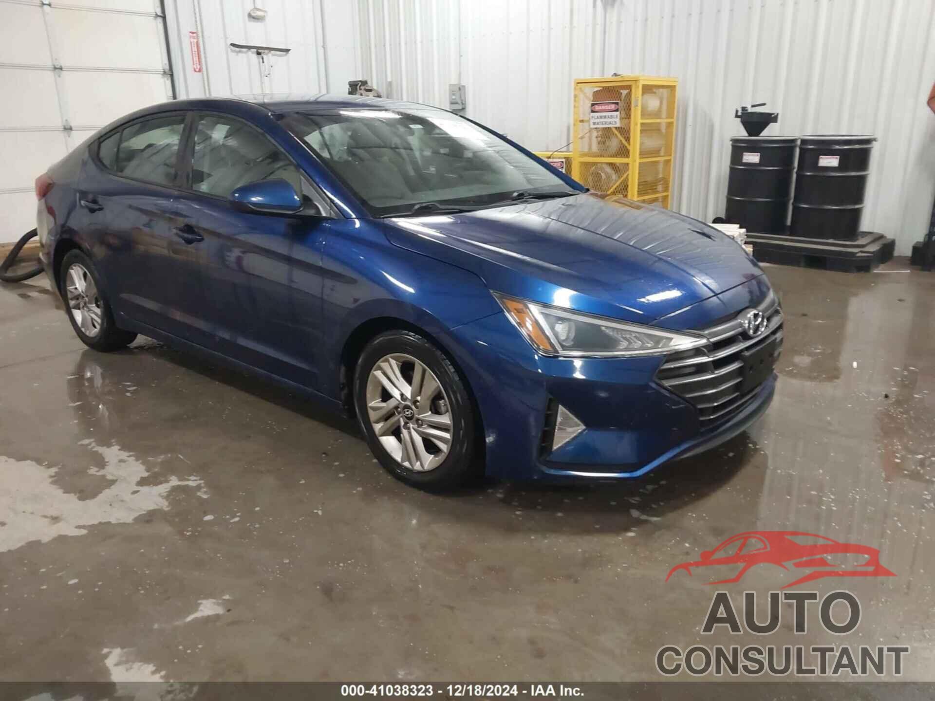 HYUNDAI ELANTRA 2019 - 5NPD84LF8KH460868