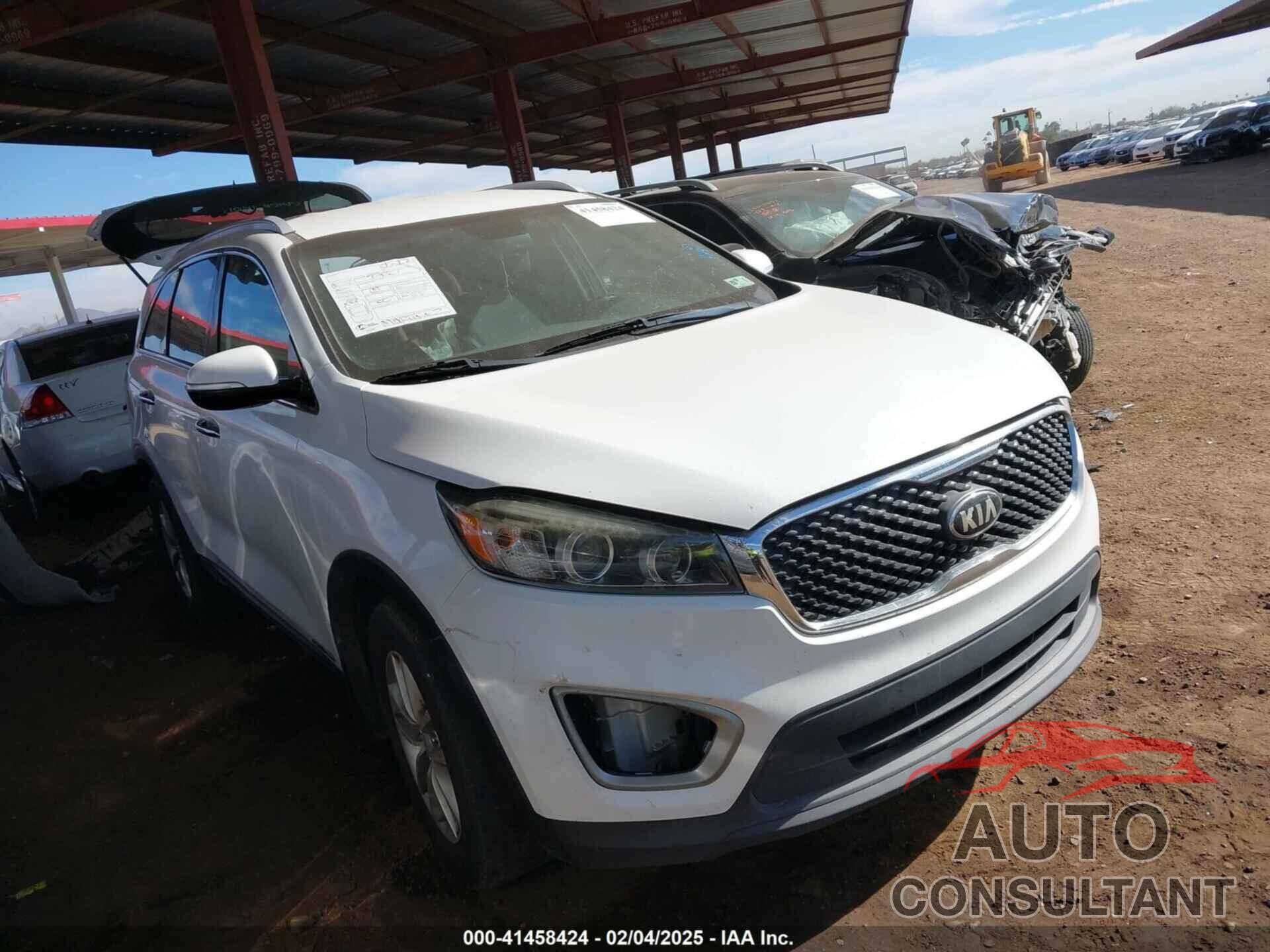 KIA SORENTO 2017 - 5XYPGDA54HG241920