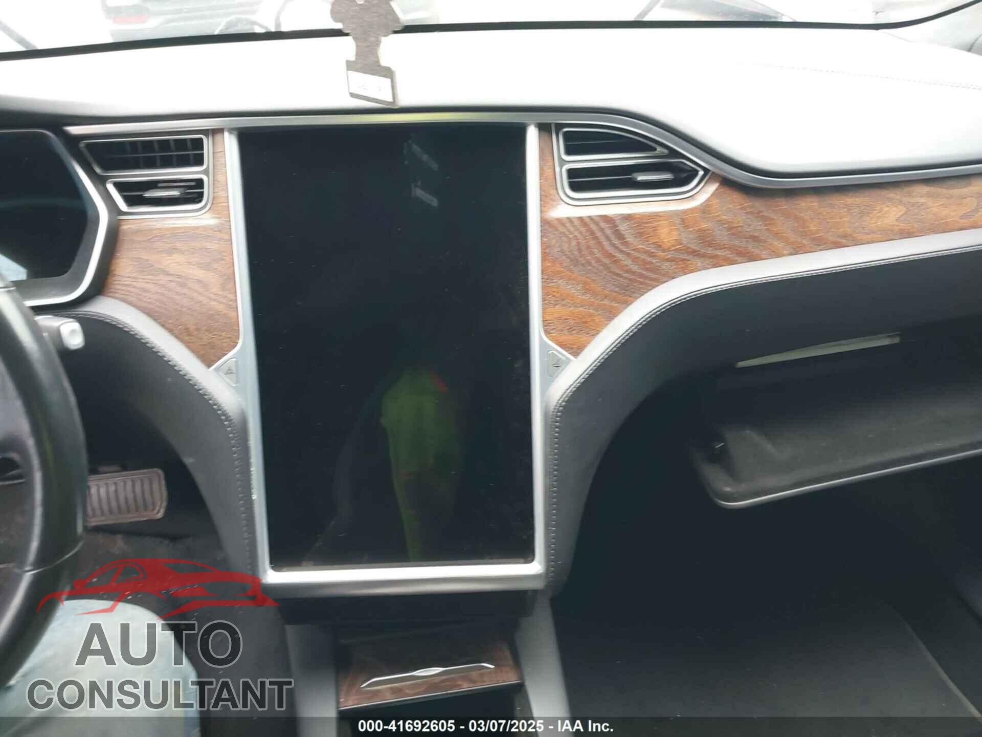 TESLA MODEL S 2017 - 5YJSA1E25HF215778