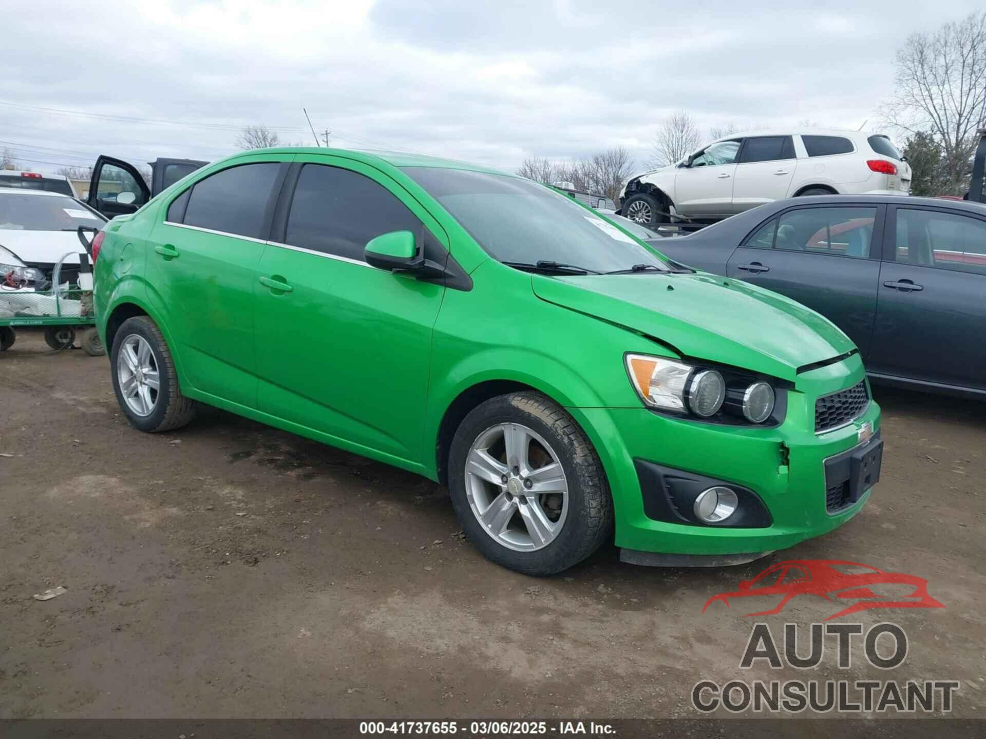 CHEVROLET SONIC 2015 - 1G1JC5SH7F4104412