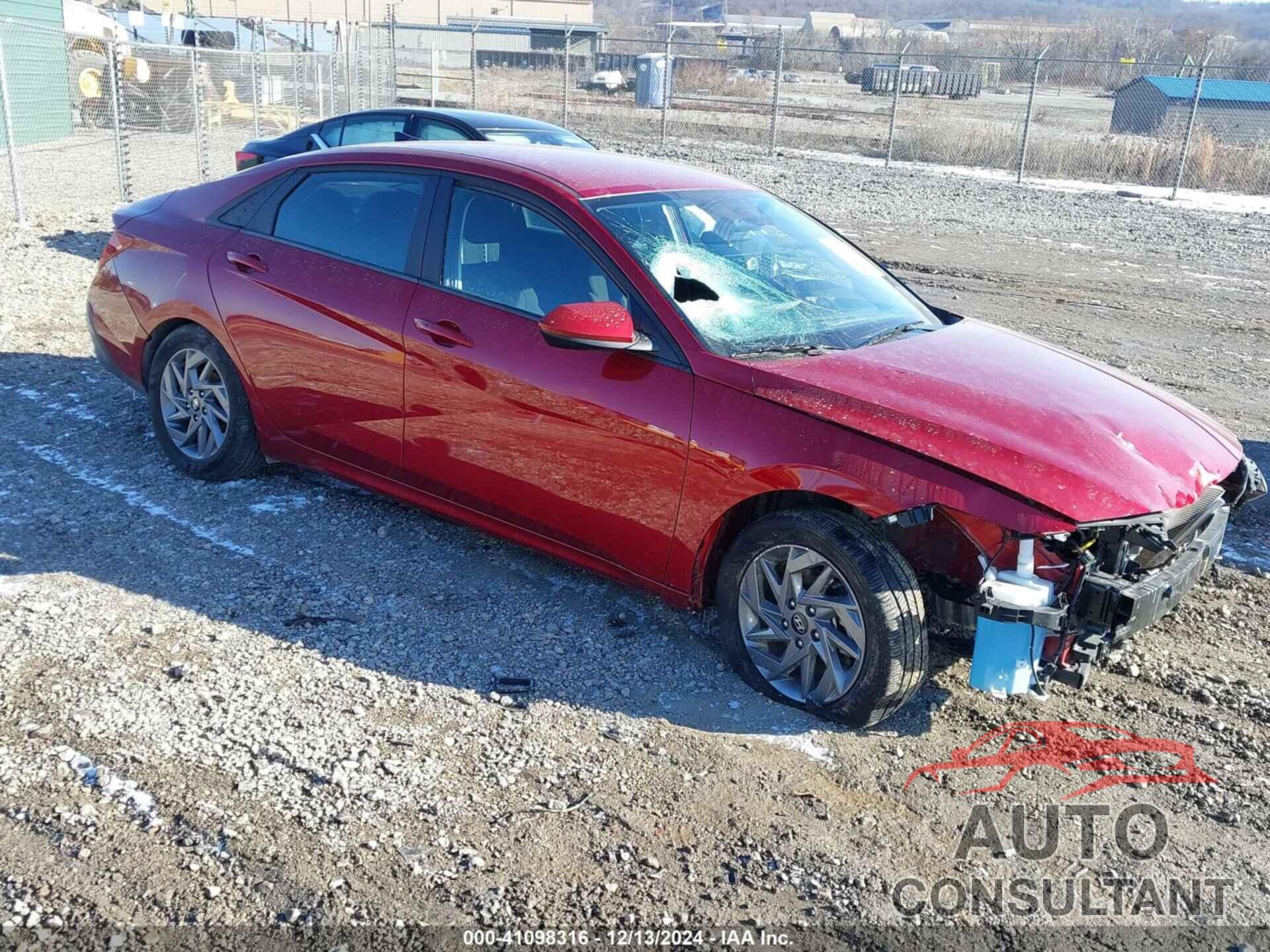 HYUNDAI ELANTRA 2024 - KMHLM4DG2RU703214