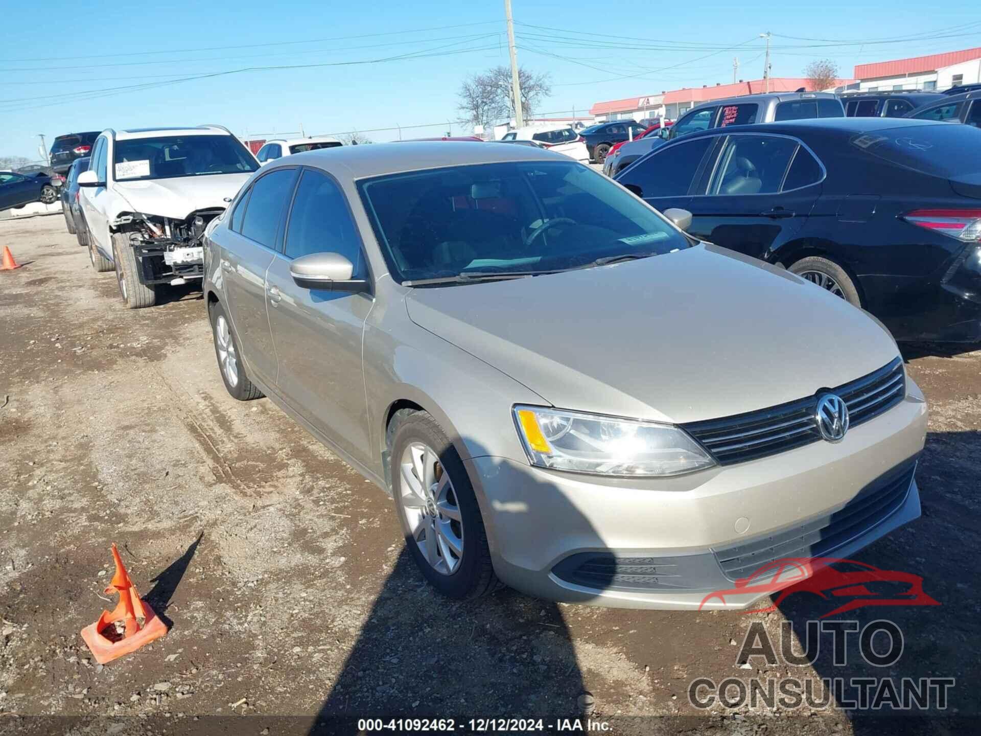 VOLKSWAGEN JETTA 2014 - 3VWD17AJ1EM215371