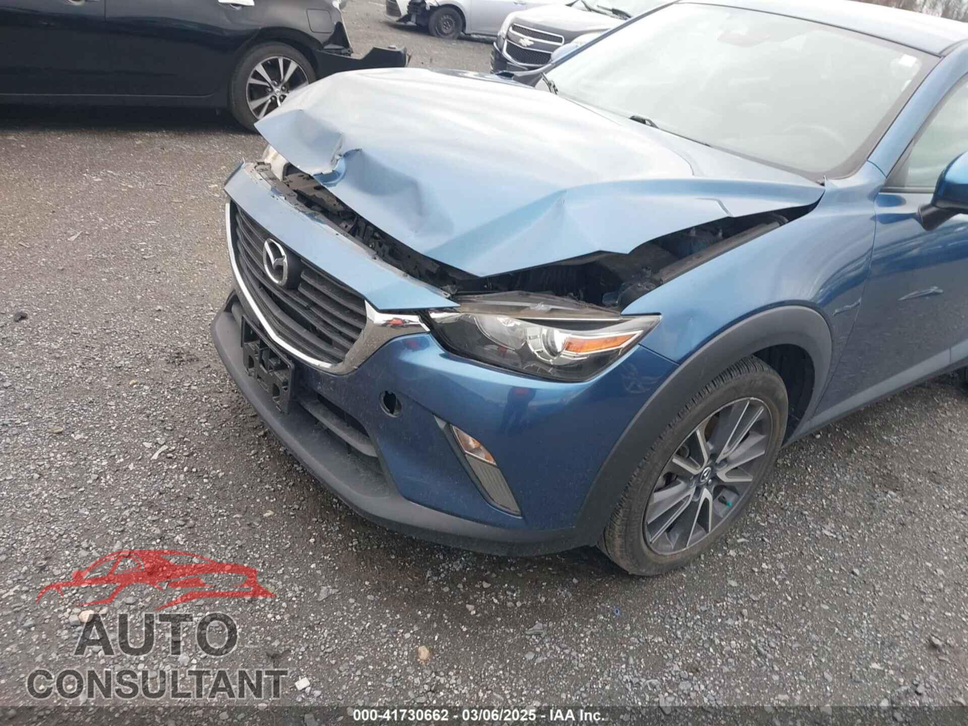 MAZDA CX-3 2018 - JM1DKFC78J0322460