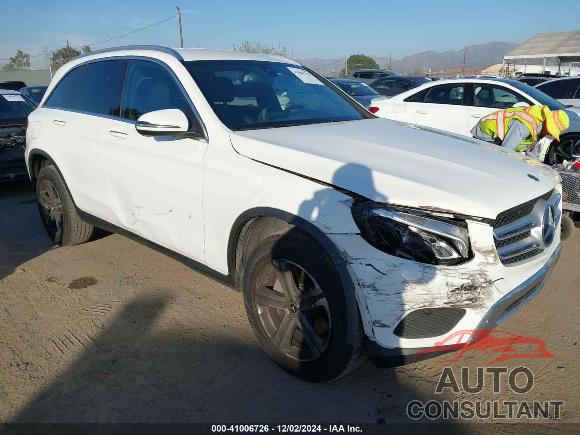 MERCEDES-BENZ GLC 300 2019 - WDC0G4JB7KV172383