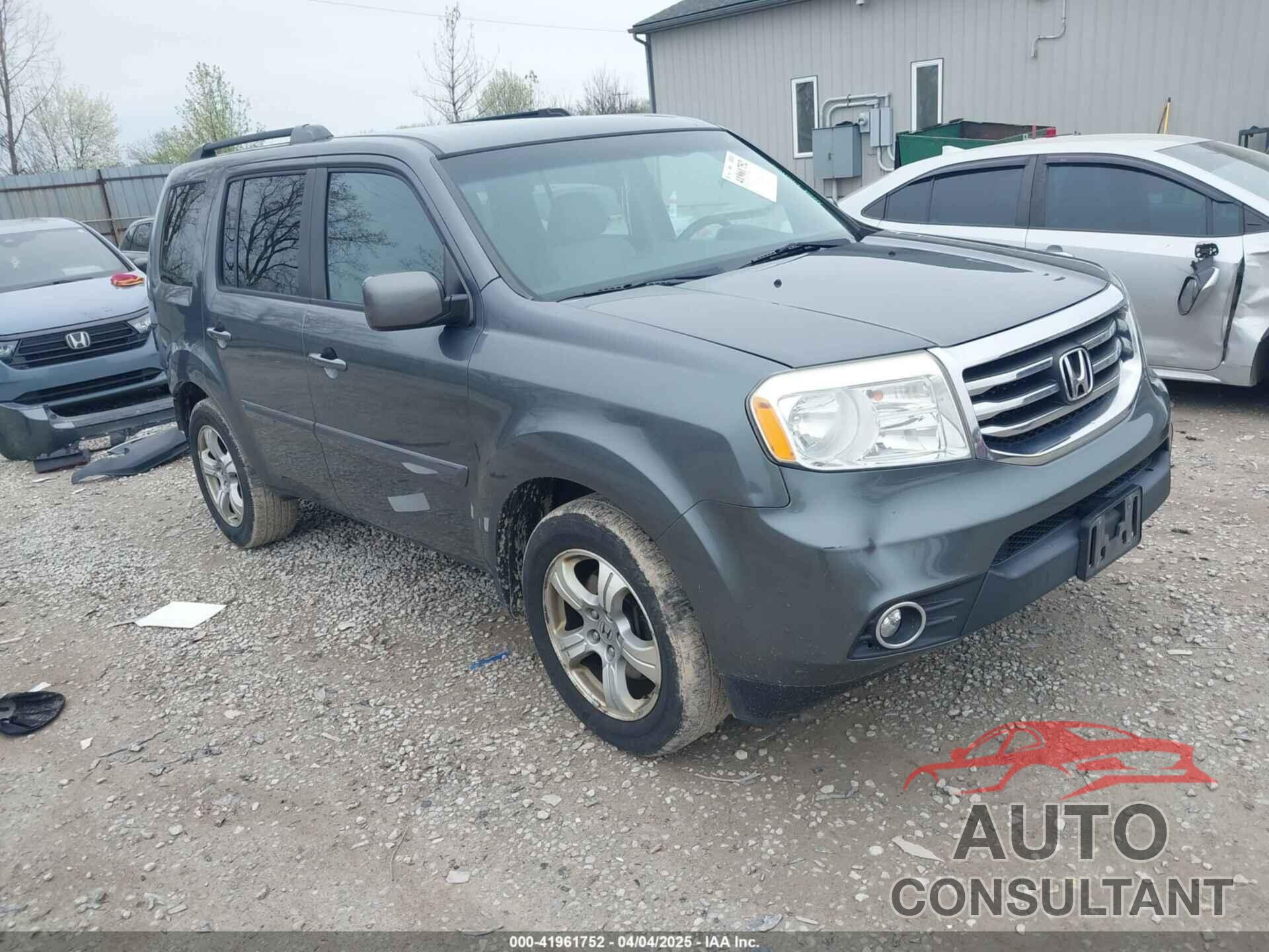 HONDA PILOT 2012 - 5FNYF4H43CB050221