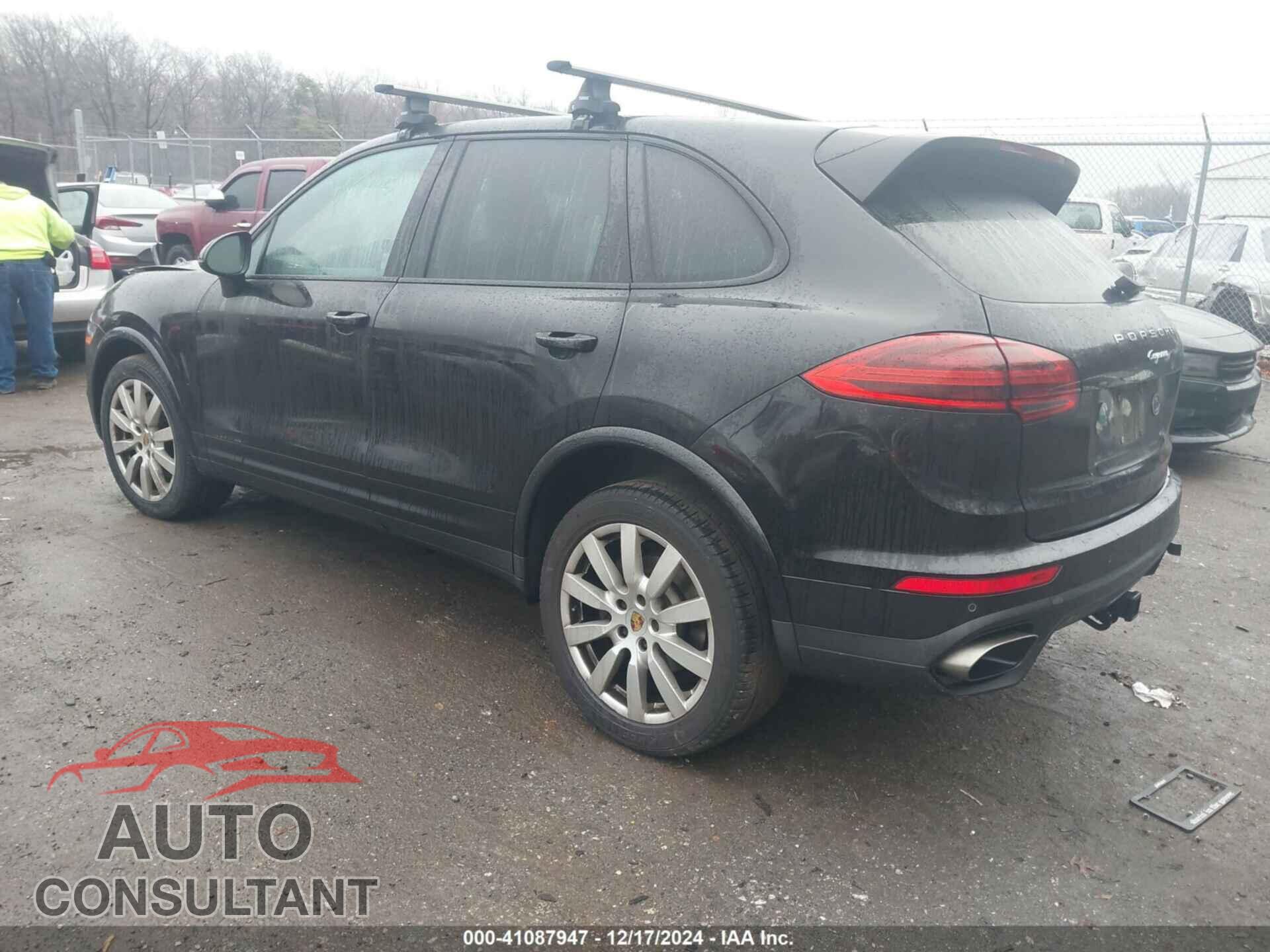PORSCHE CAYENNE 2017 - WP1AA2A22HKA87556