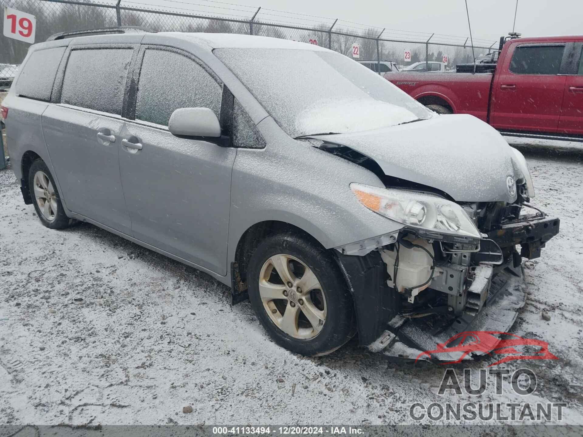 TOYOTA SIENNA 2015 - 5TDKK3DC7FS539701