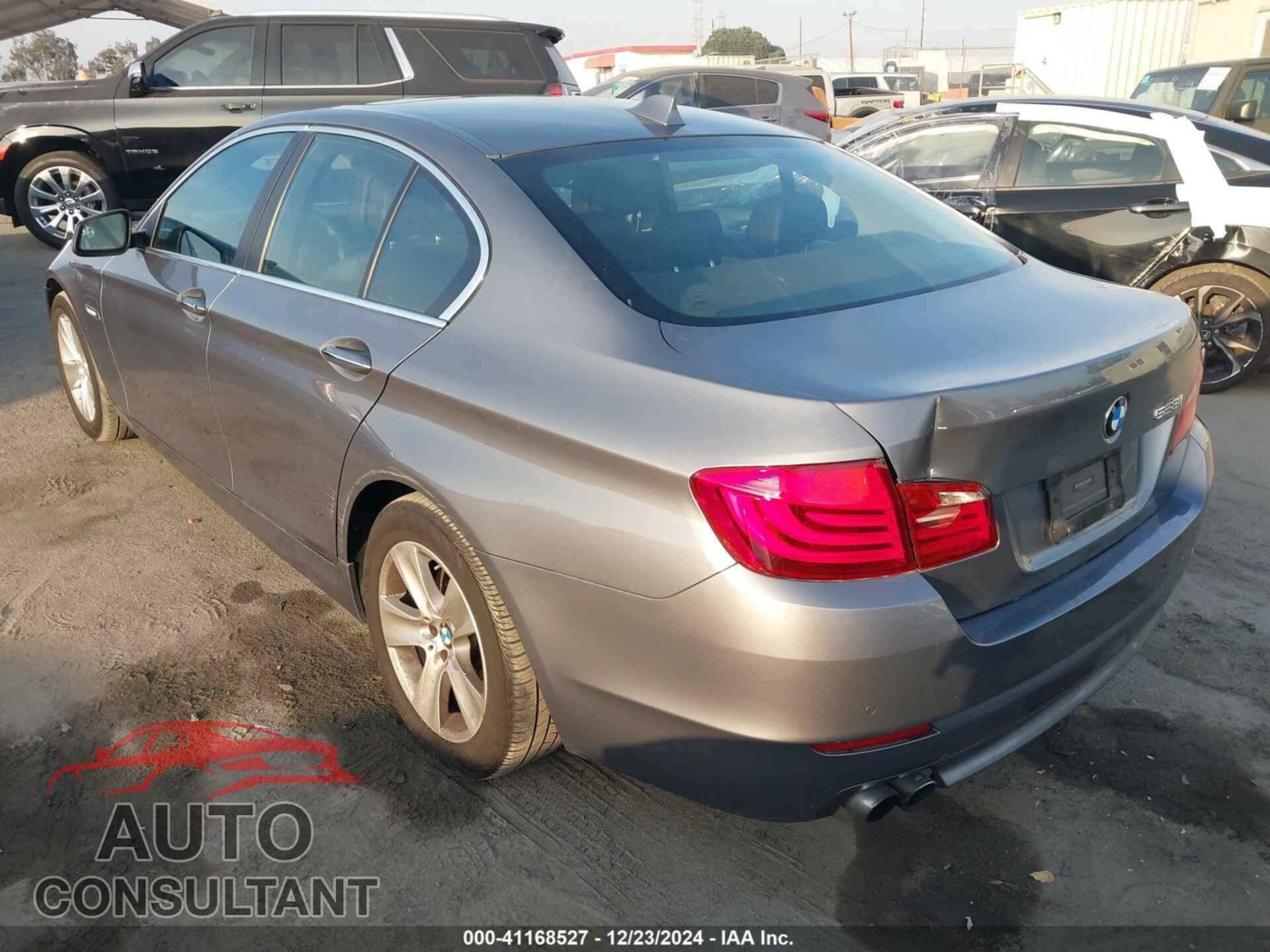 BMW 528 2013 - WBAXG5C53DD232103