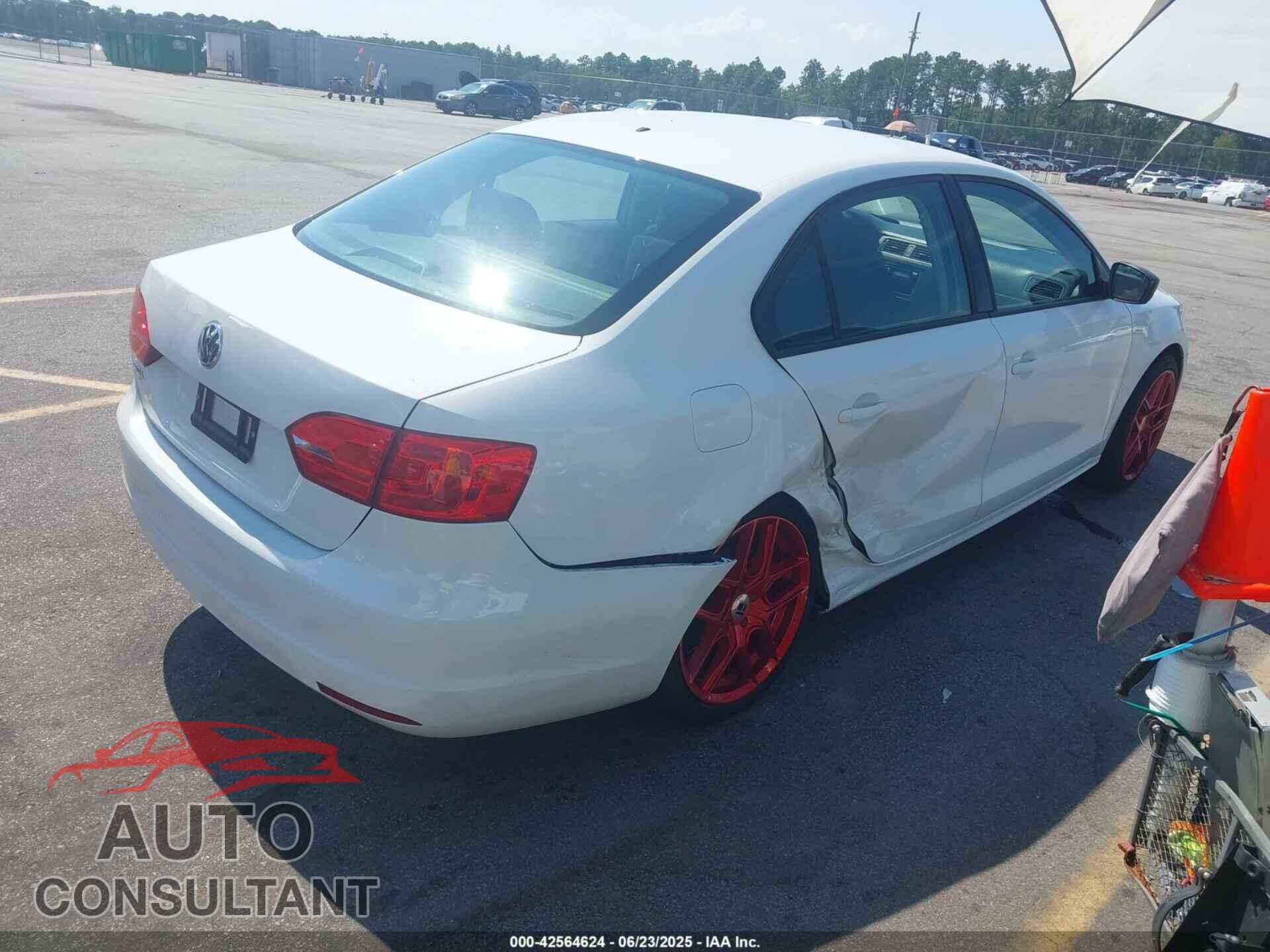 VOLKSWAGEN JETTA 2014 - 3VW2K7AJ0EM308564