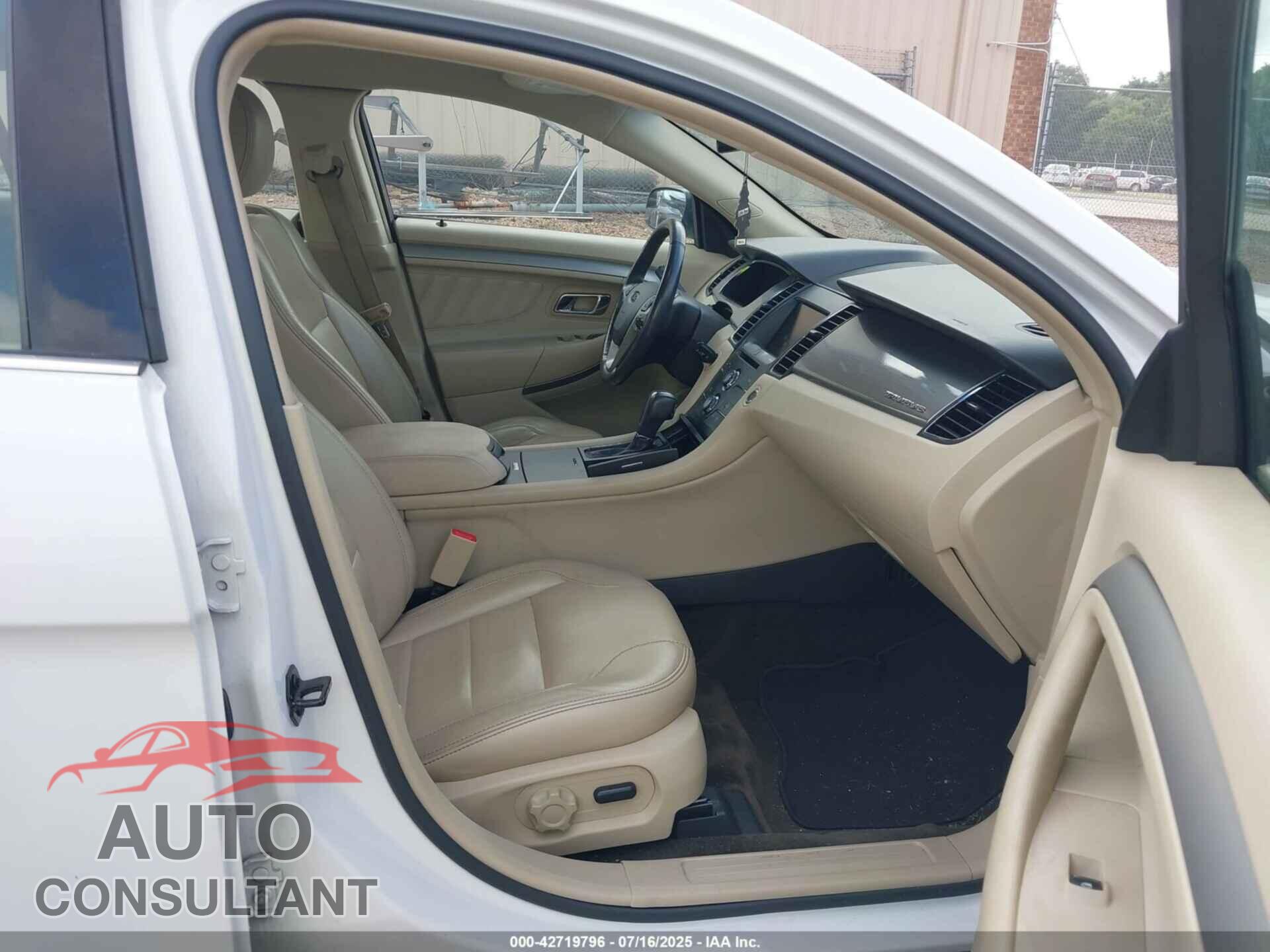FORD TAURUS 2013 - 1FAHP2E84DG168378